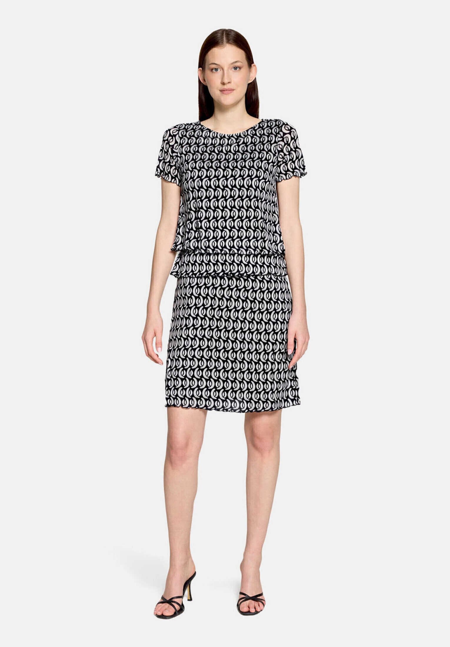 Betty Barclay Sommerkleid »Damen mit U-Boot-Ausschnitt« Ohne Tasche