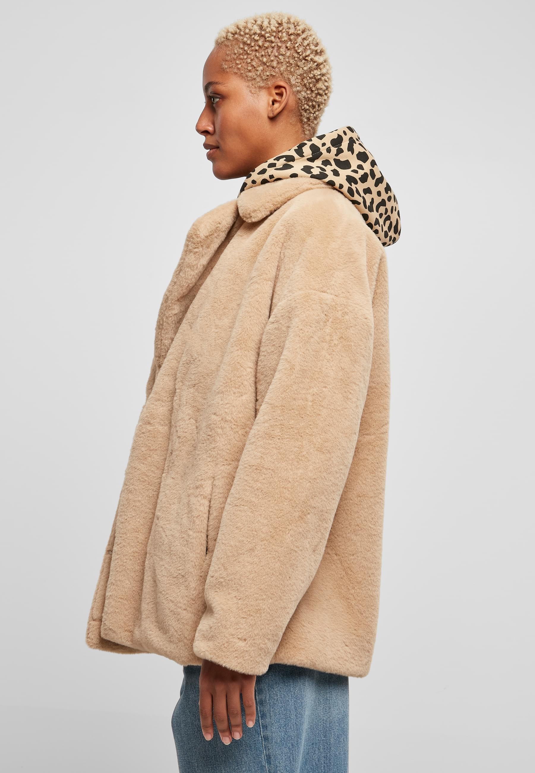 URBAN CLASSICS Winterjacke »Urban Classics Damen Ladies Lapel Teddy Jacket«, (1 St.), ohne Kapuze