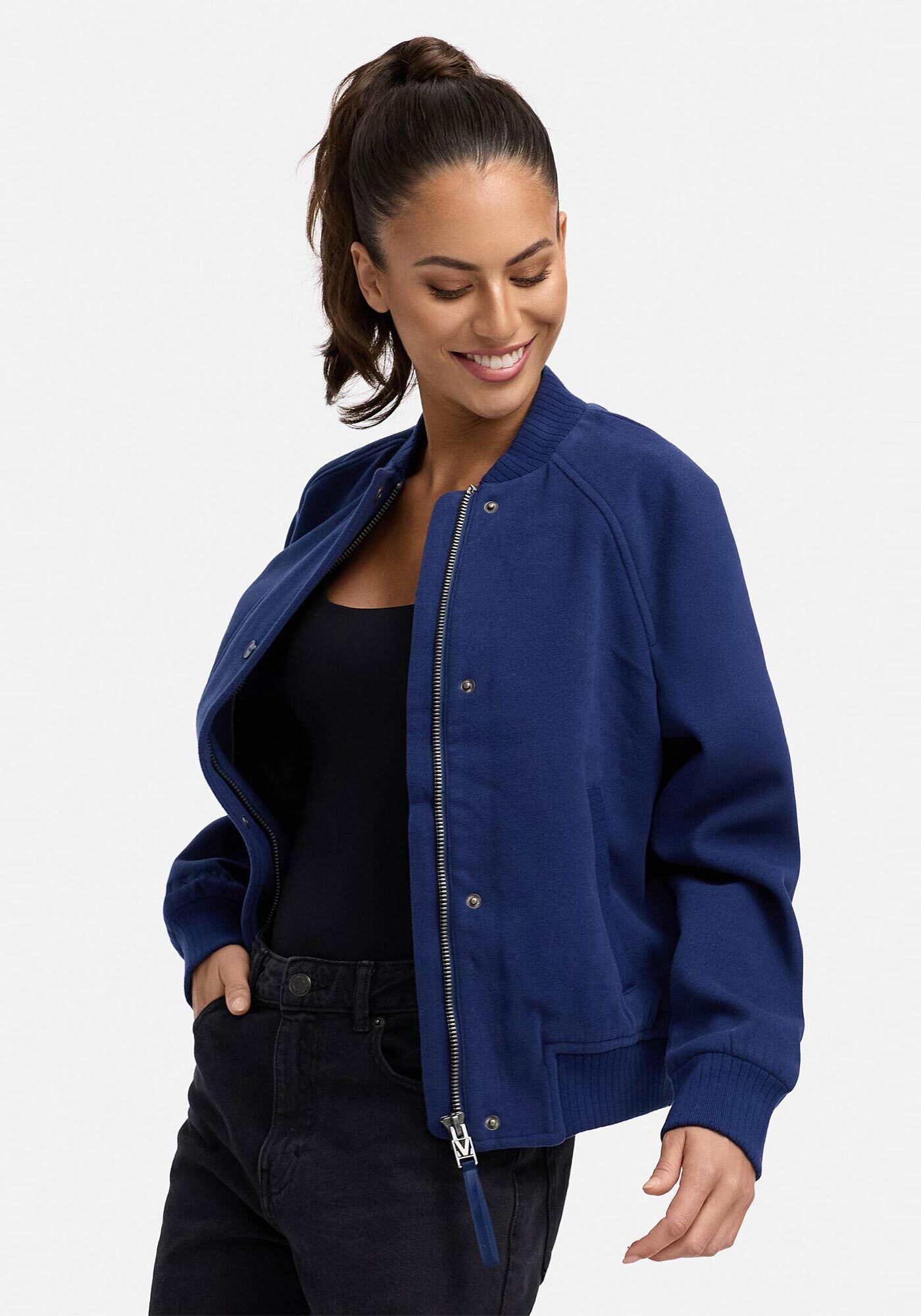 Marikoo Collegejacke »Zunaa«, Modische Jacke im Collegejacken-Stil mit Rippbündchen und Raglanärmeln