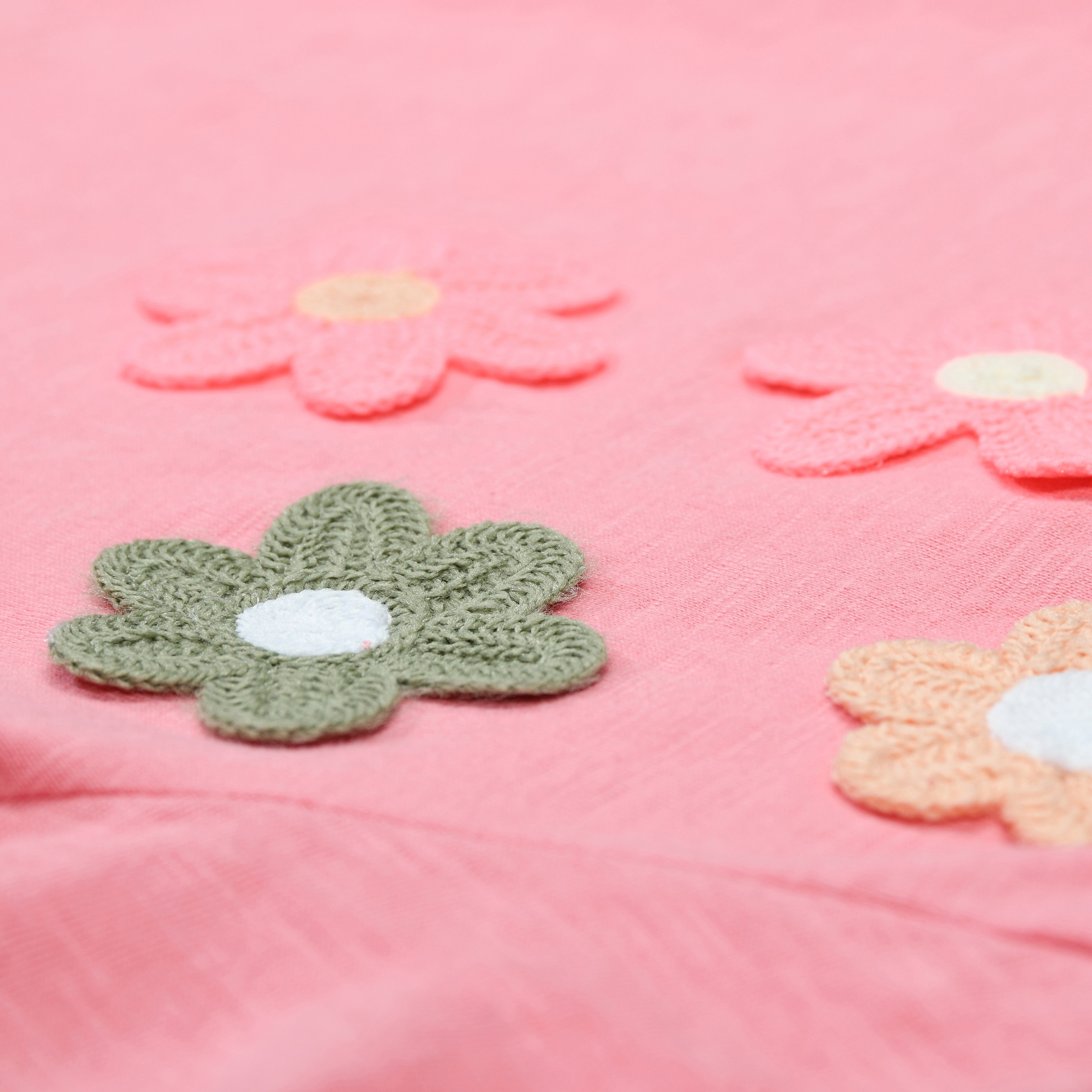 STACCATO T-Shirt, T-Shirt mit Blumenapplikation