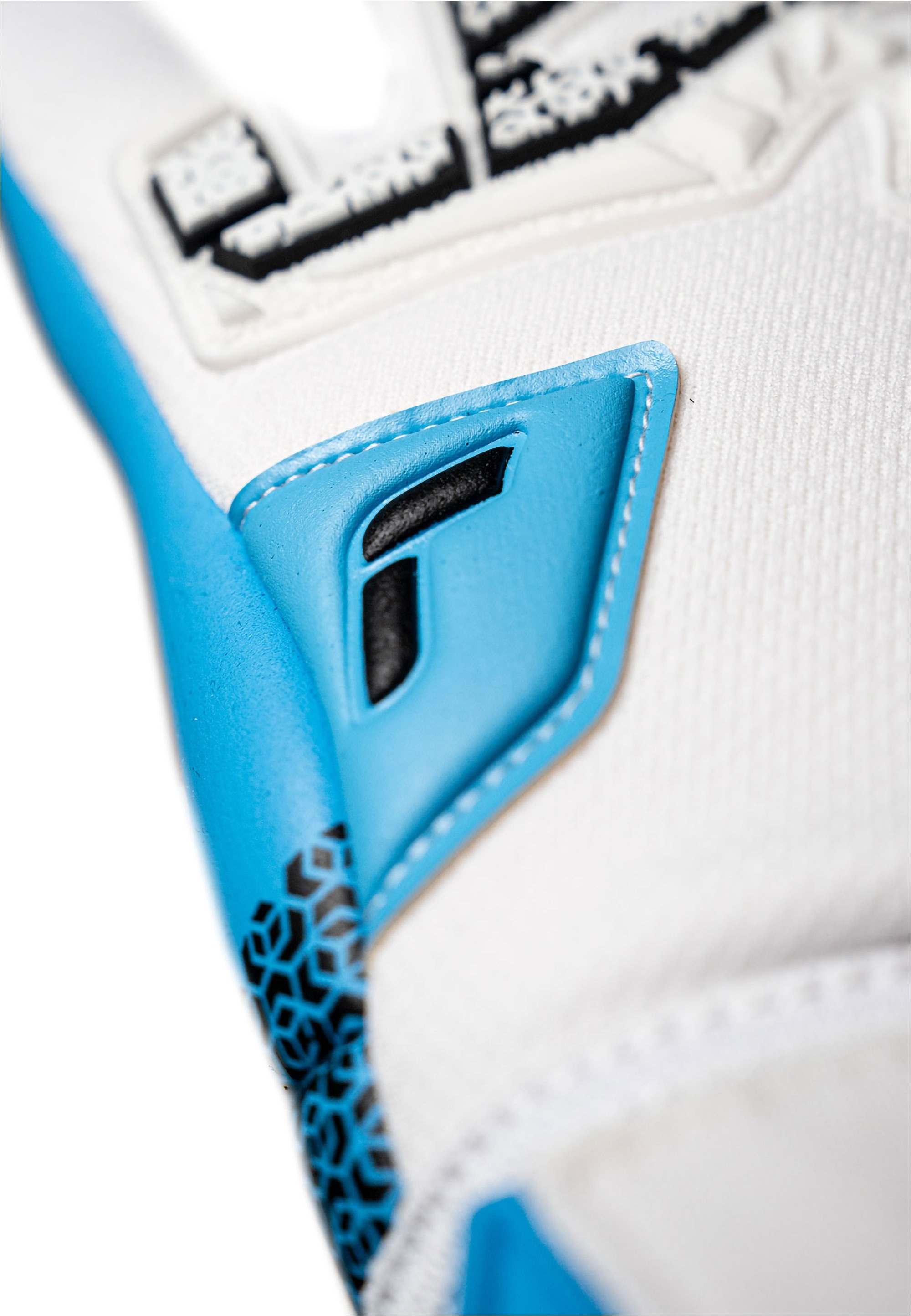 Reusch Torwarthandschuhe »Attrakt Freegel Aqua«, mit Evolution Negative Cut