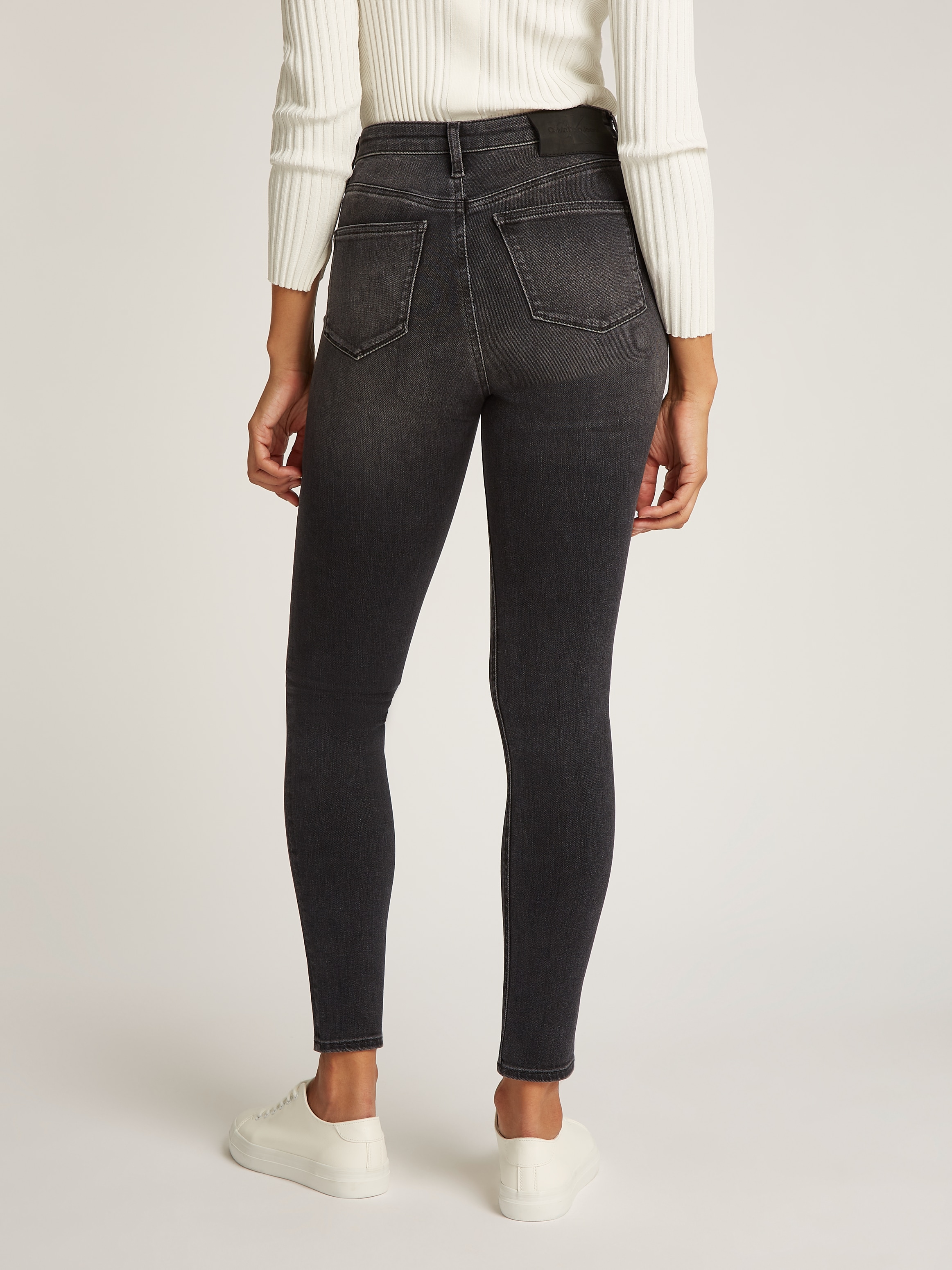 Calvin Klein Jeans Skinny-fit-Jeans »HIGH RISE SKINNY«, mit Coinpocket, leichte Stoned wash Optik