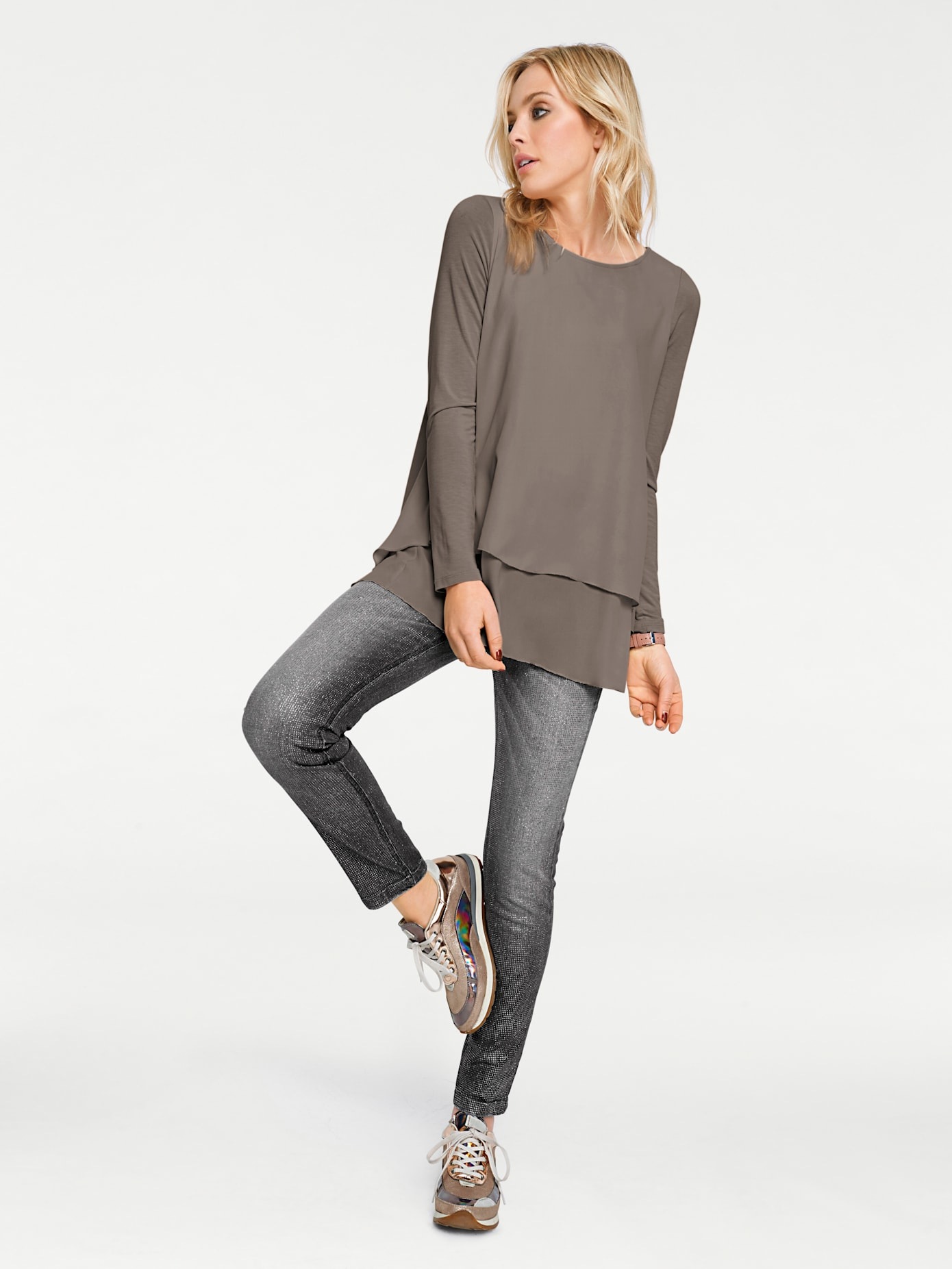 Rundhalsshirt HEINE "Rundhals-Shirt", Damen, Gr. 36, grau (taupe), 100% Polyester, Innenseite:5% Elasthan, 95% Viskose, unifarben, Rundhals, Shirts Rundhalsshirt