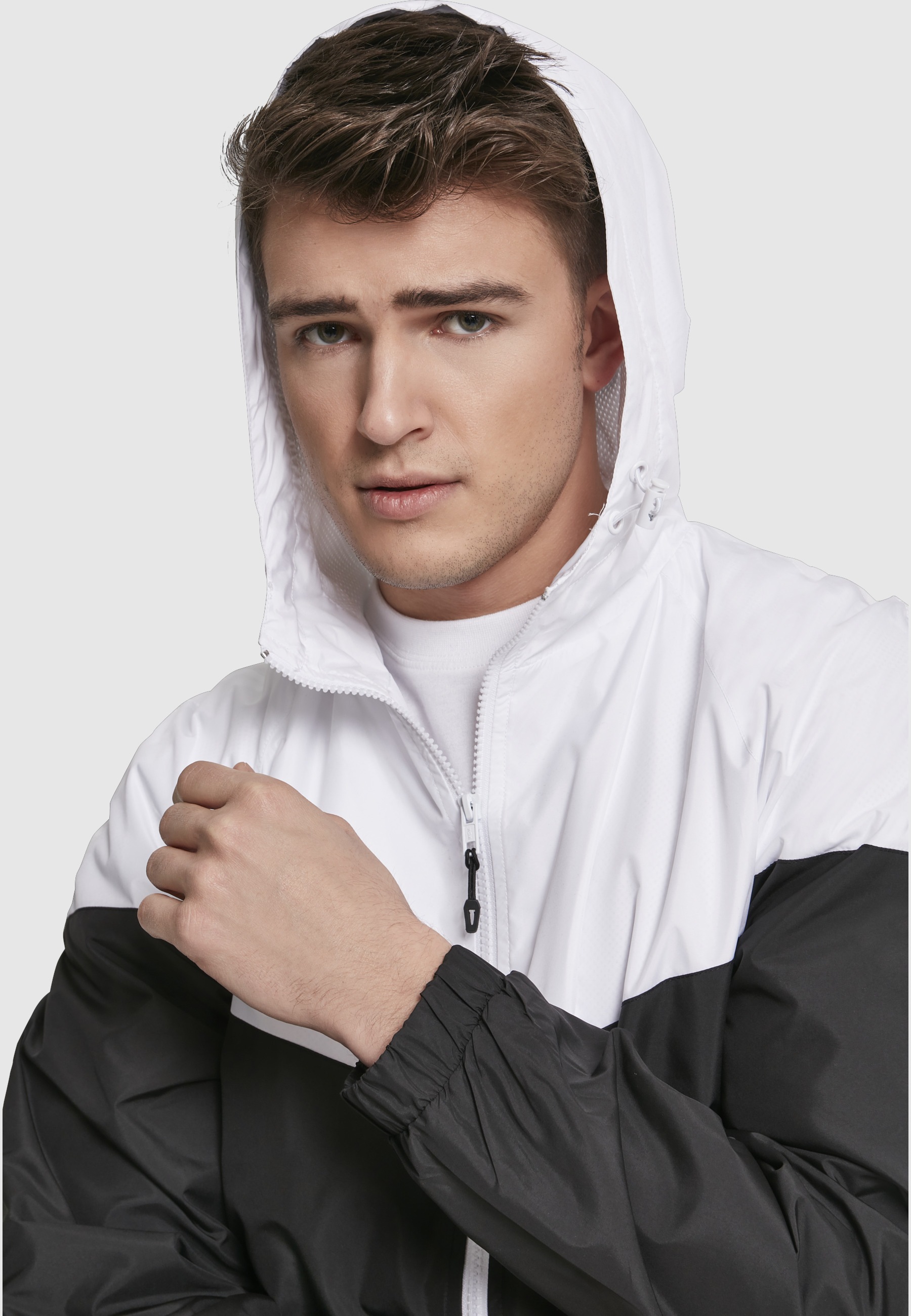 URBAN CLASSICS Allwetterjacke »Urban Classics Herren 2-Tone Tech Windrunner« 1 Stk. tlg. mit Kapuze