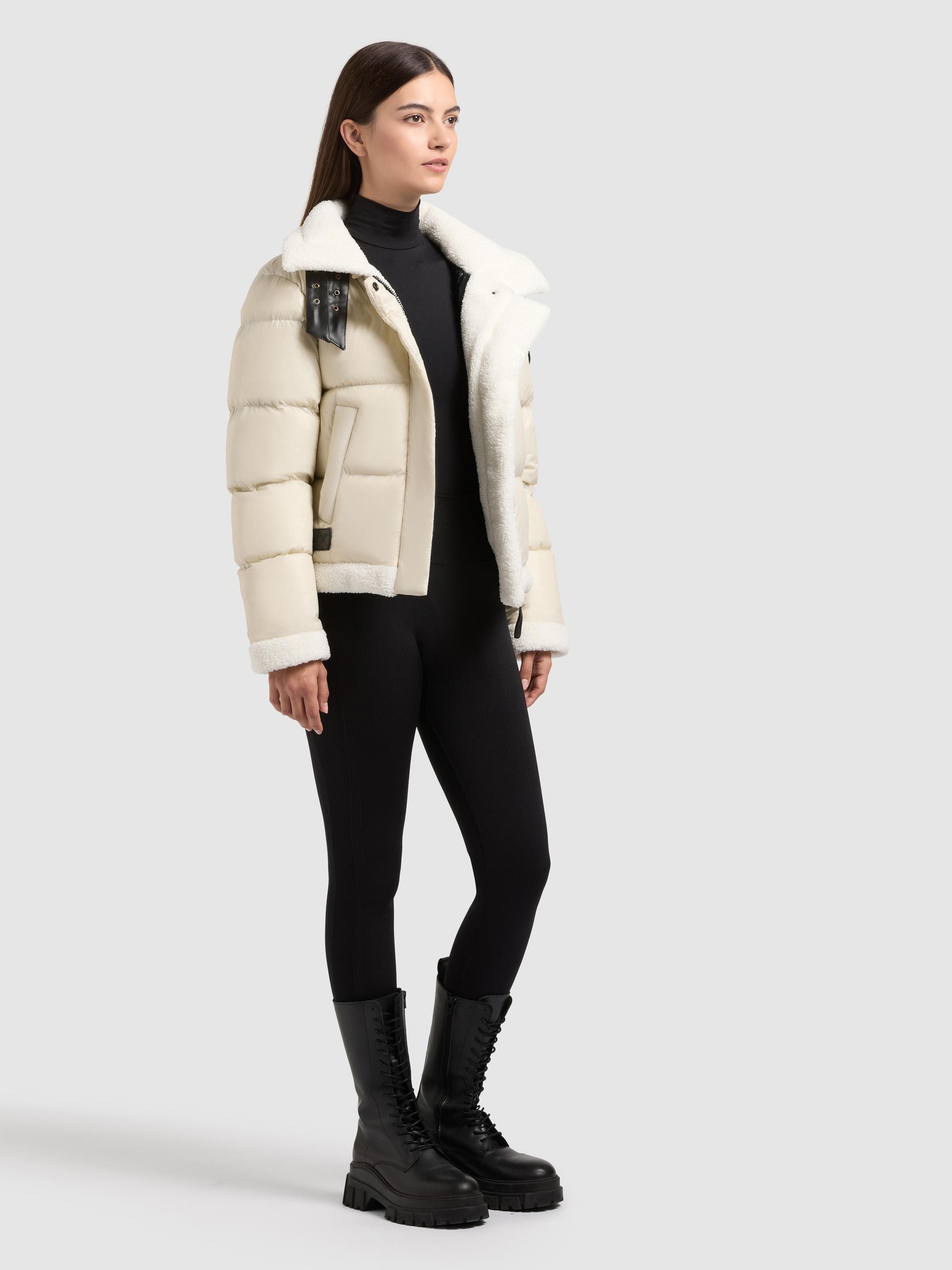 khujo Winterjacke »Nessie2« mit Kapuze Gefütterte Steppjacke mit Plüschdetails und Kapuze