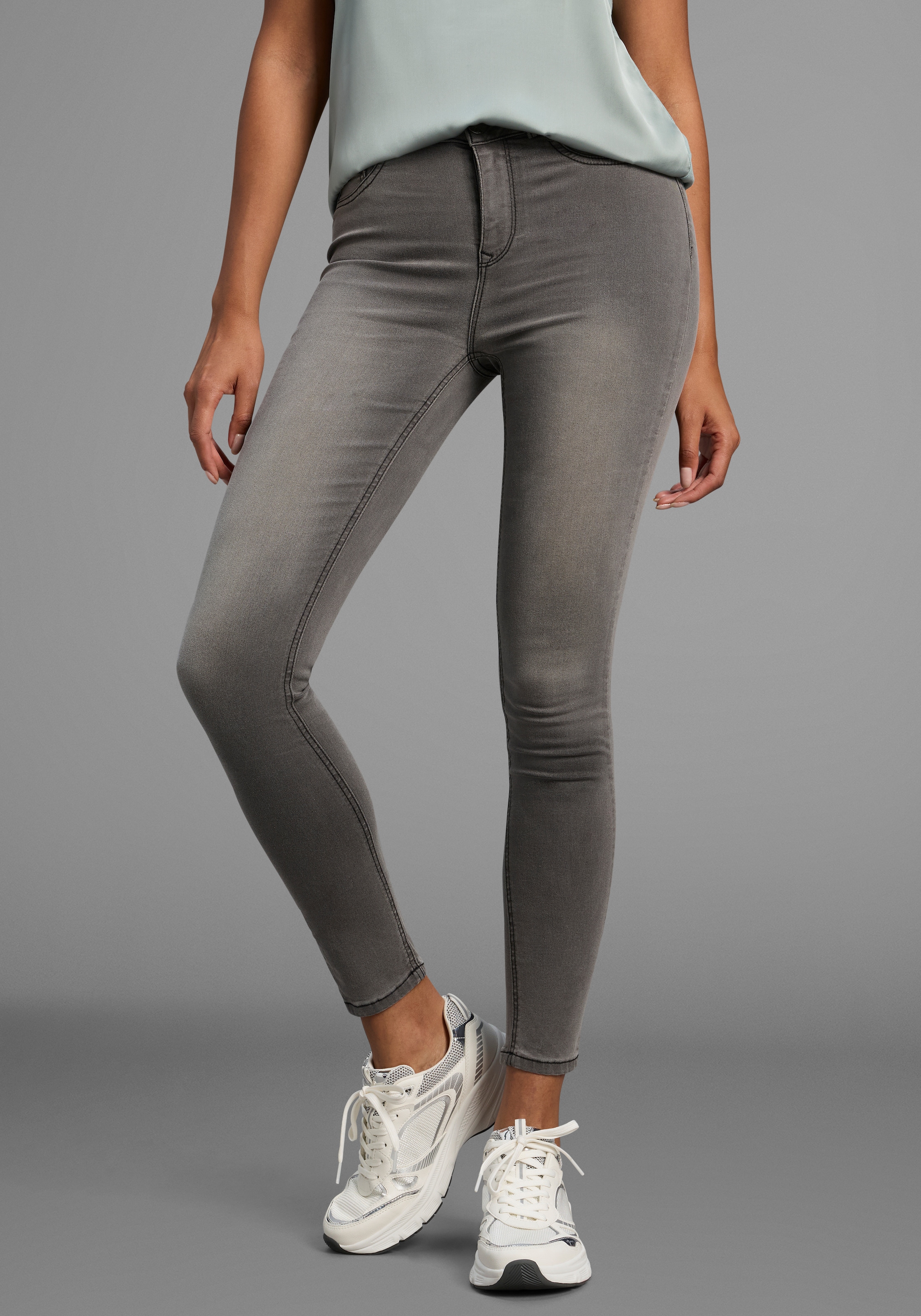 Arizona Skinny-fit-Jeans "Ultra Stretch", extra-eng geschnittene Beinform, günstig online kaufen