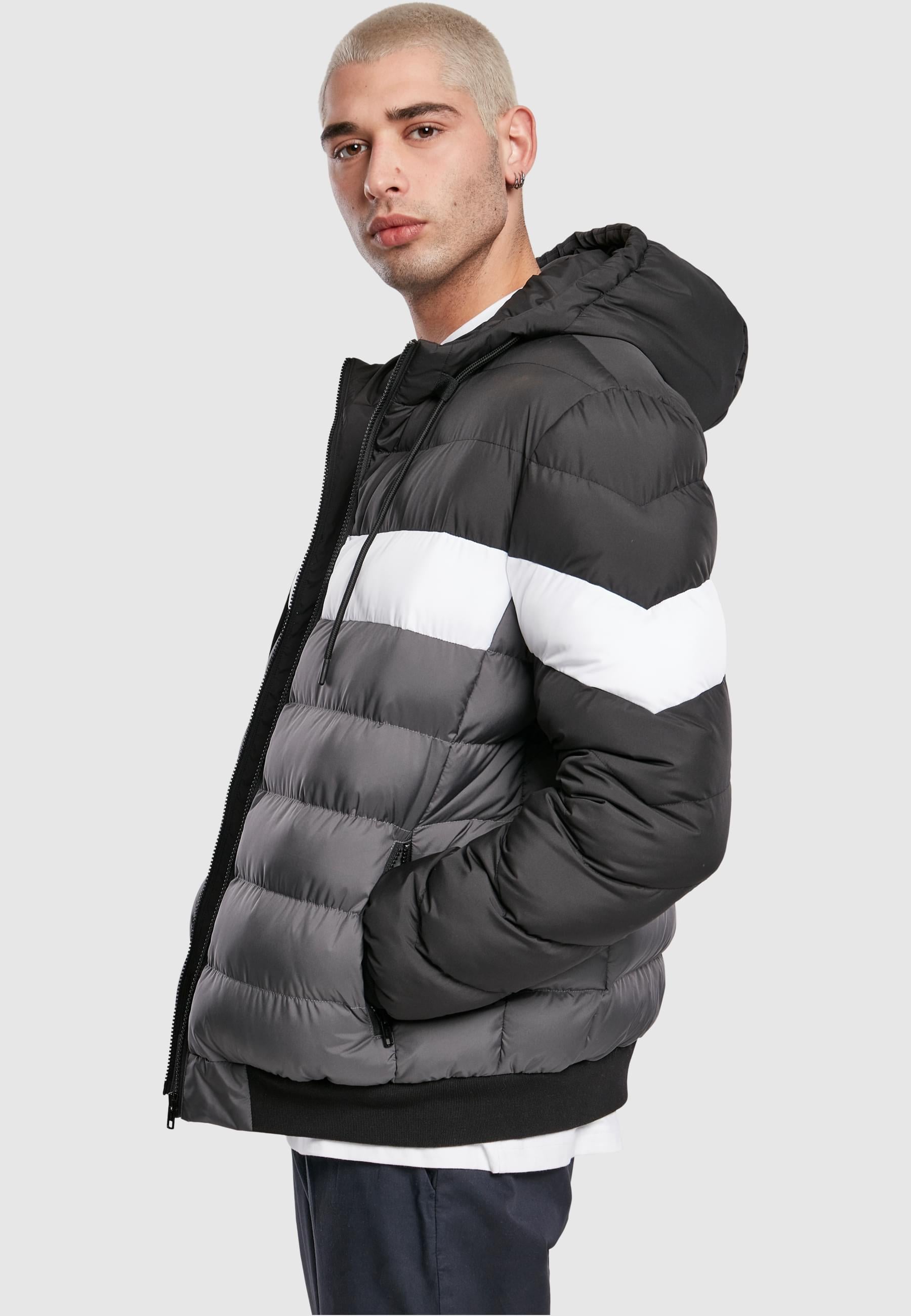 URBAN CLASSICS Winterjacke »Urban Classics Herren Colorblock Bubble Jacket«, (1 St.), mit Kapuze