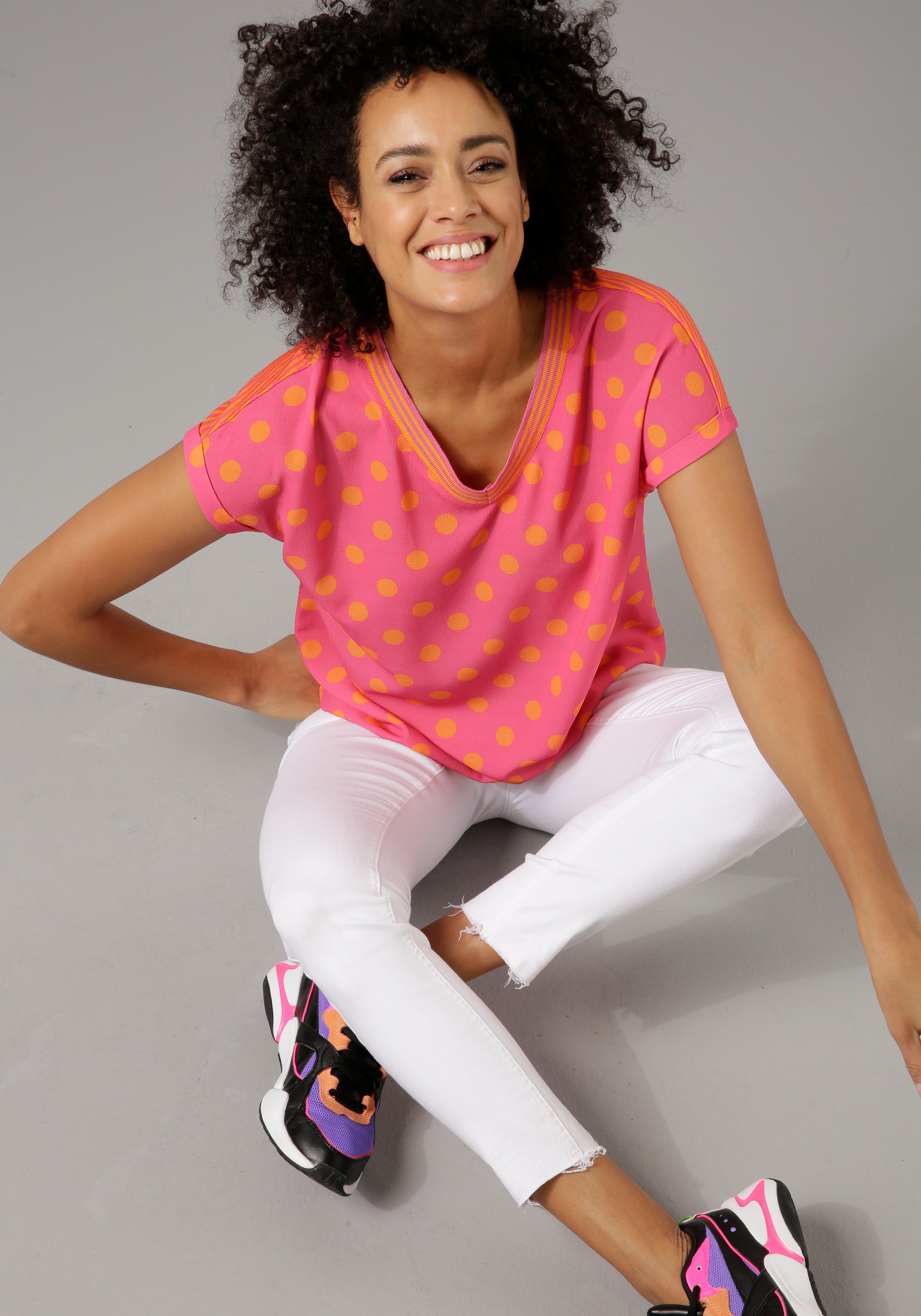 Aniston CASUAL T-Shirt, im Material- | BAUR und kaufen Mustermix