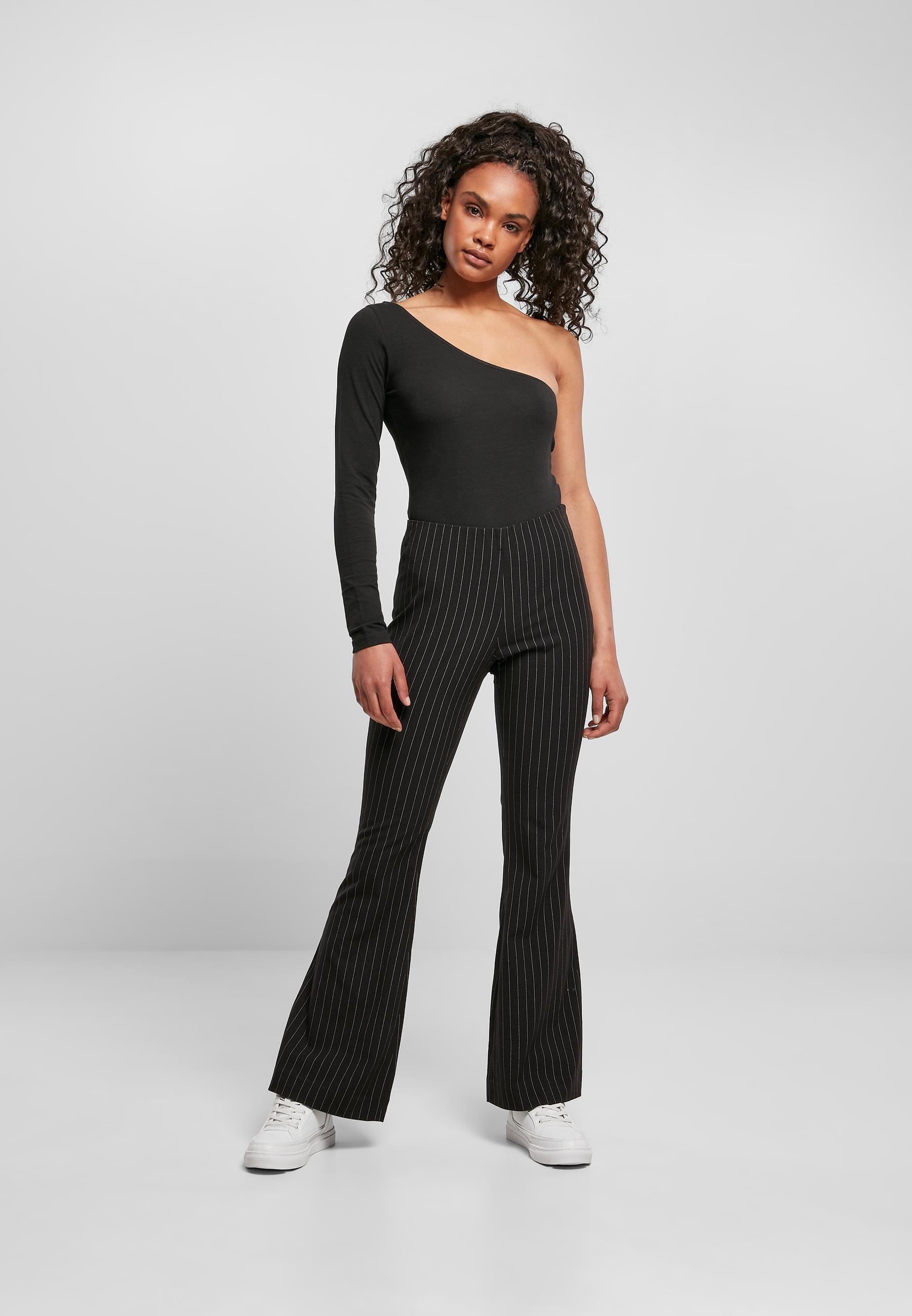 URBAN CLASSICS Stoffhose »Urban Classics Damen Ladies Flared Pin Stripe Pants«, (1 tlg.)