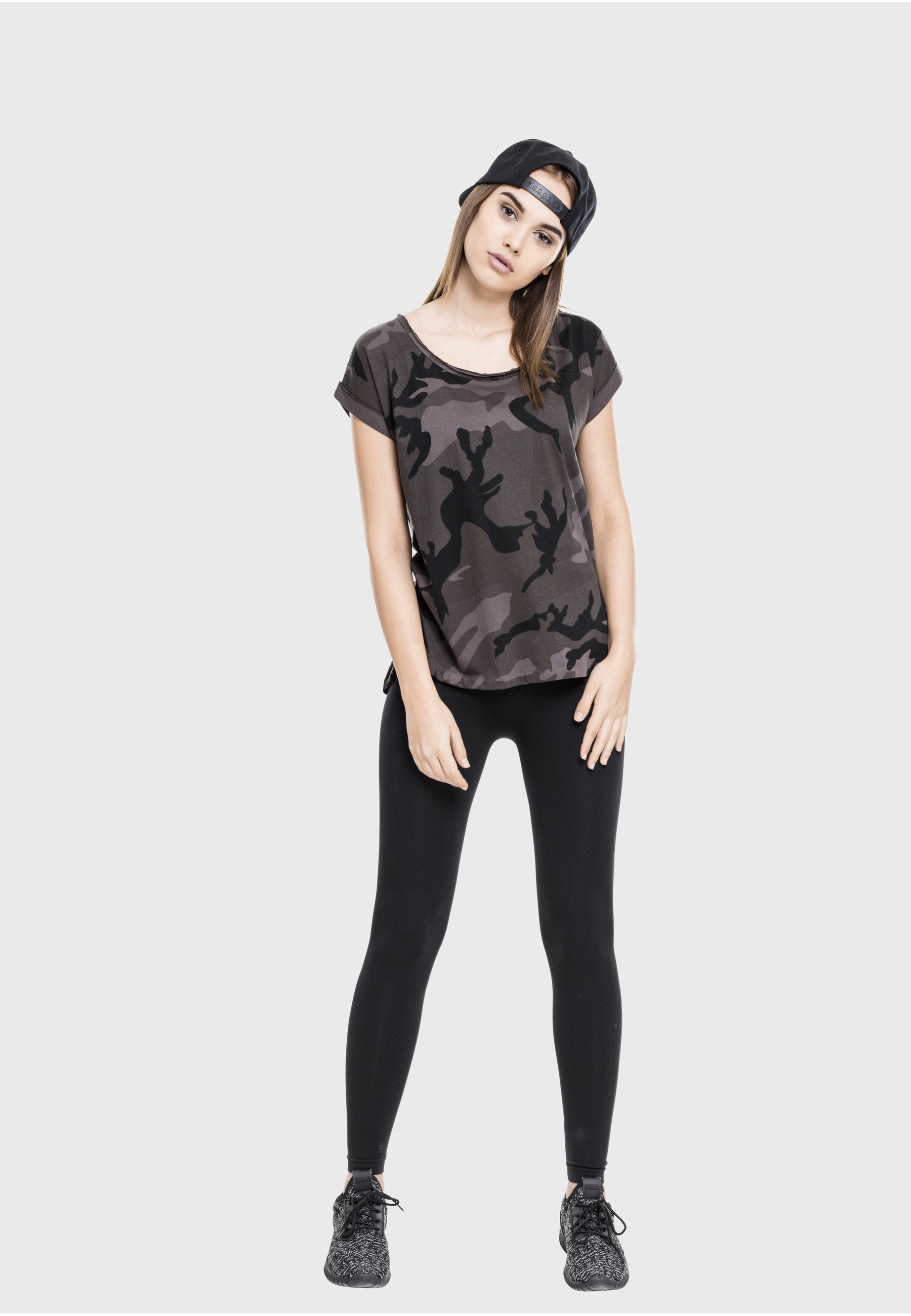 URBAN CLASSICS T-Shirt »Urban Classics Damen Ladies Camo Back Shaped Tee« 1 Stk.
