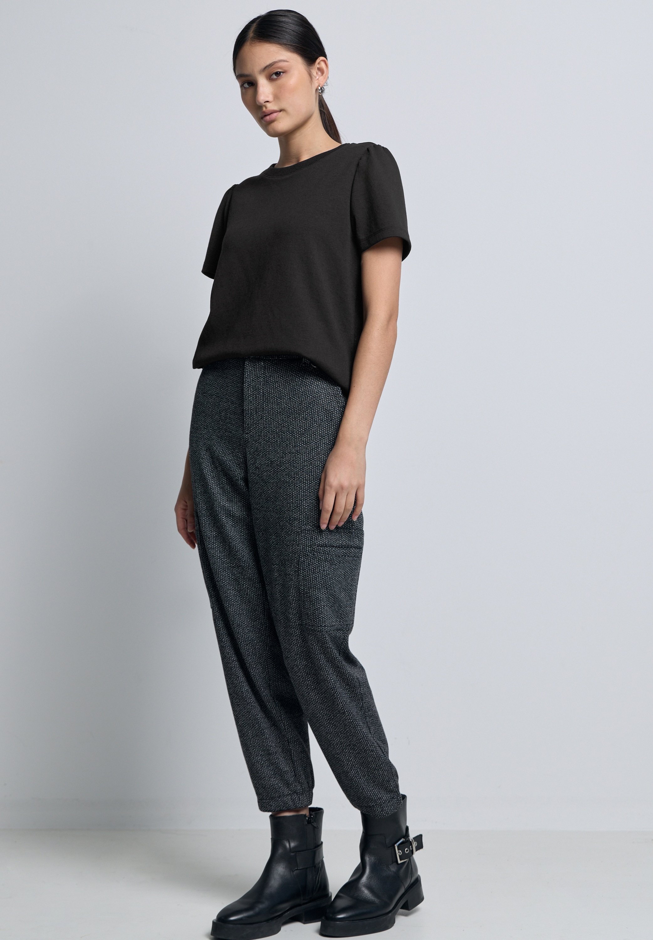 STREET ONE STUDIO T-Shirt, mit Rundhalsausschnitt