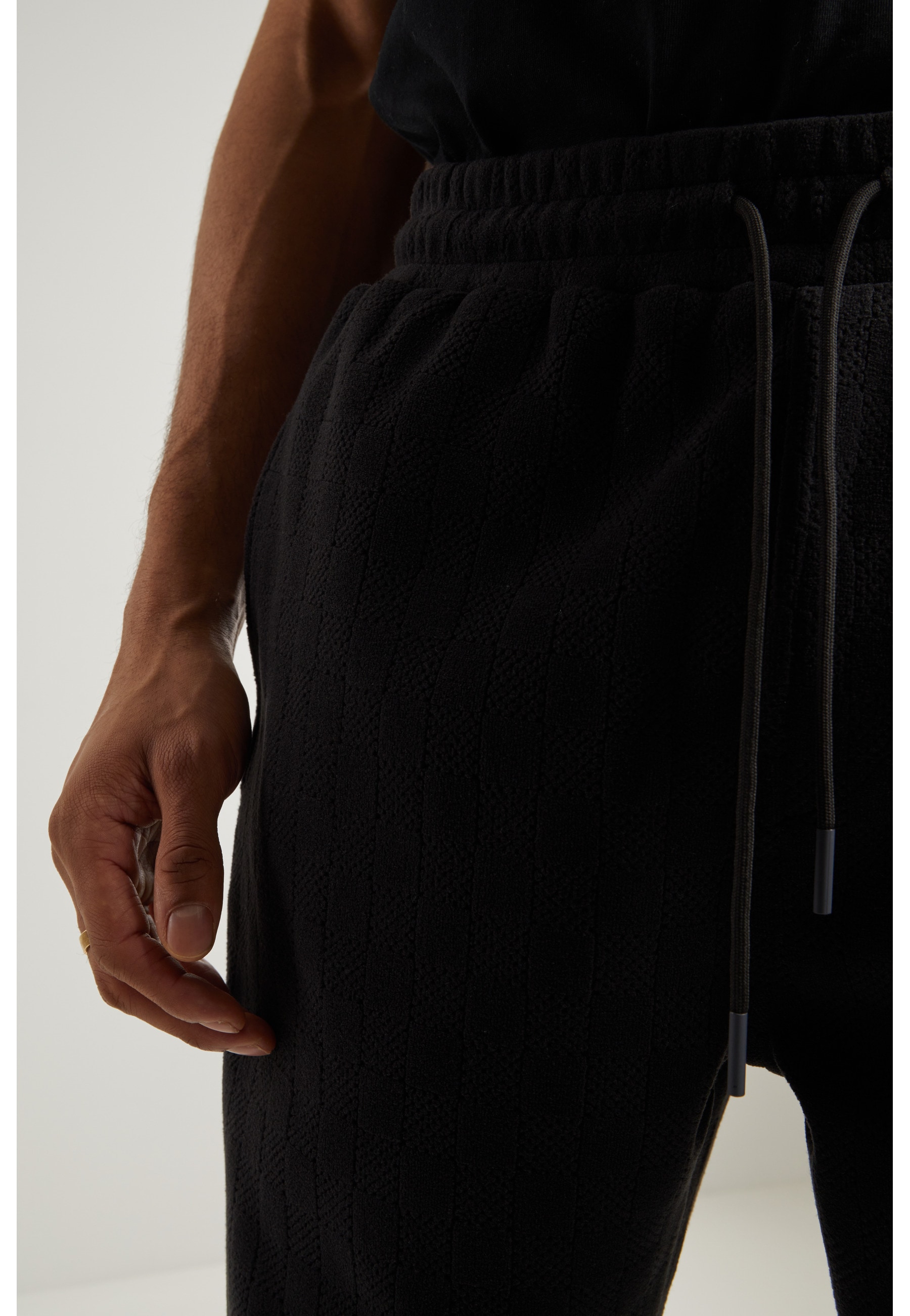 URBAN CLASSICS Jogginghose »Urban Classics Jacquard Velvet Wide Sweatpants«