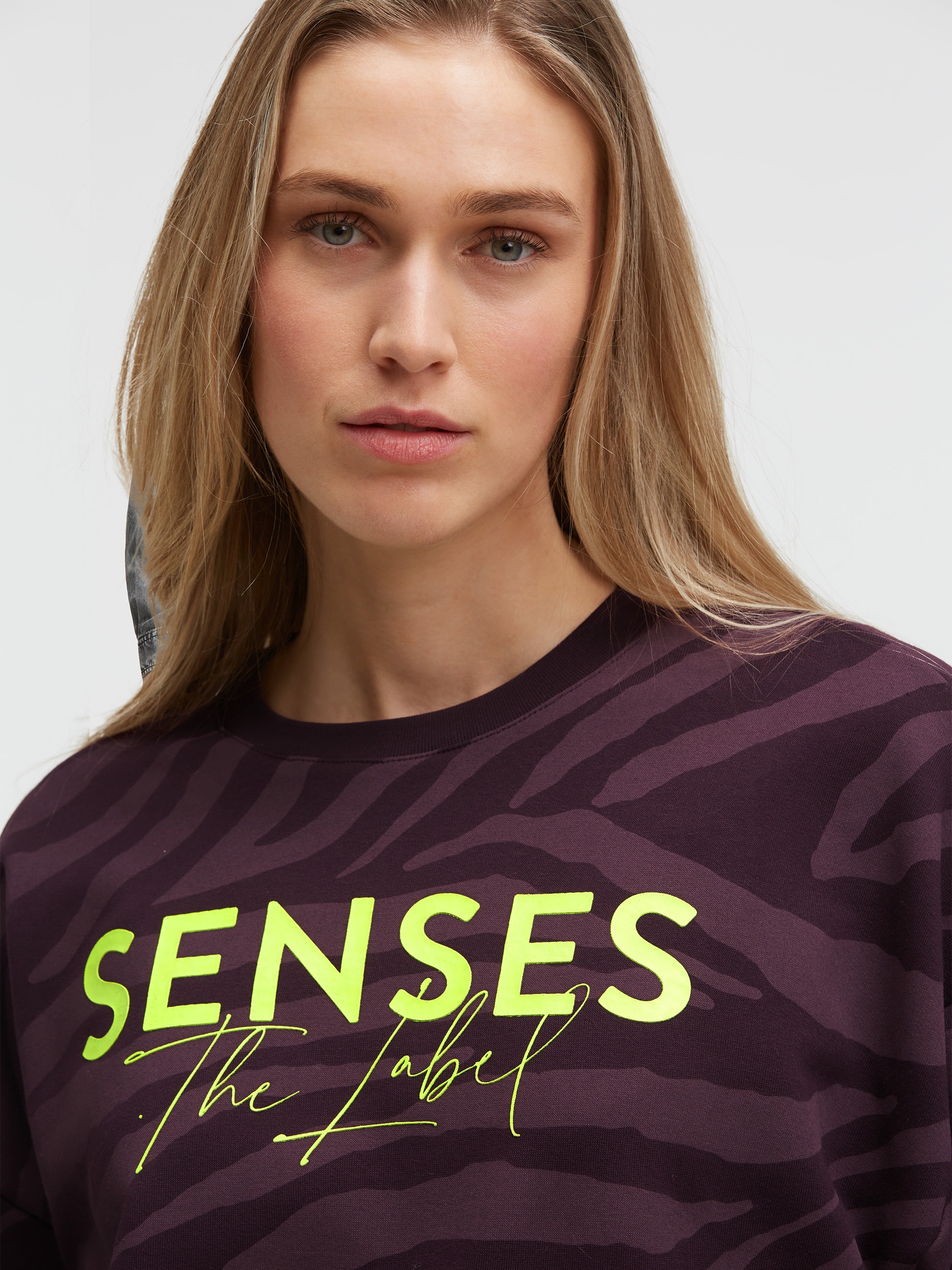 SENSES.THE LABEL Sweater , mit überschnittener Schulter
