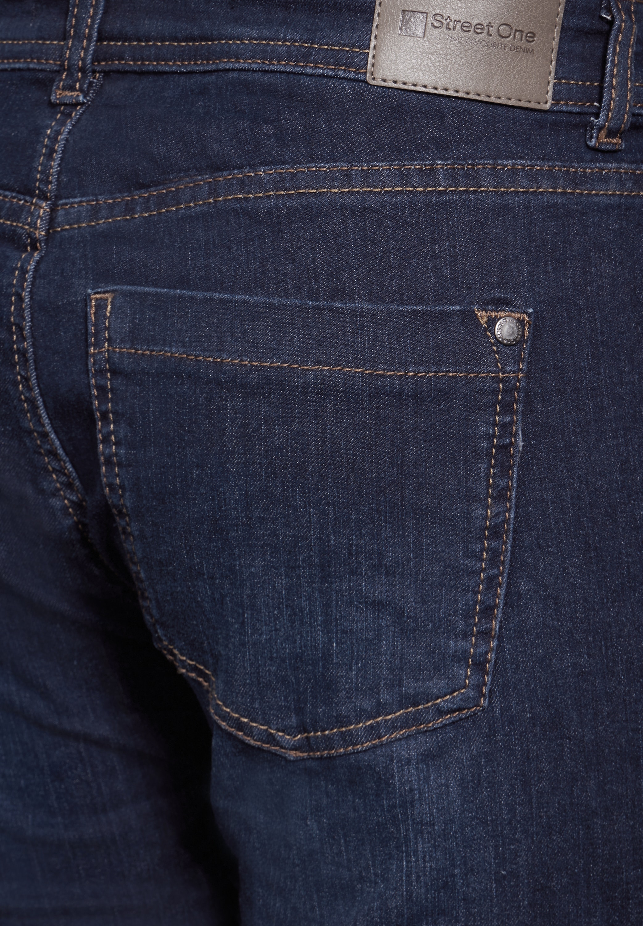 STREET ONE Comfort-fit-Jeans, aus Baumwolle mit Stretchanteil