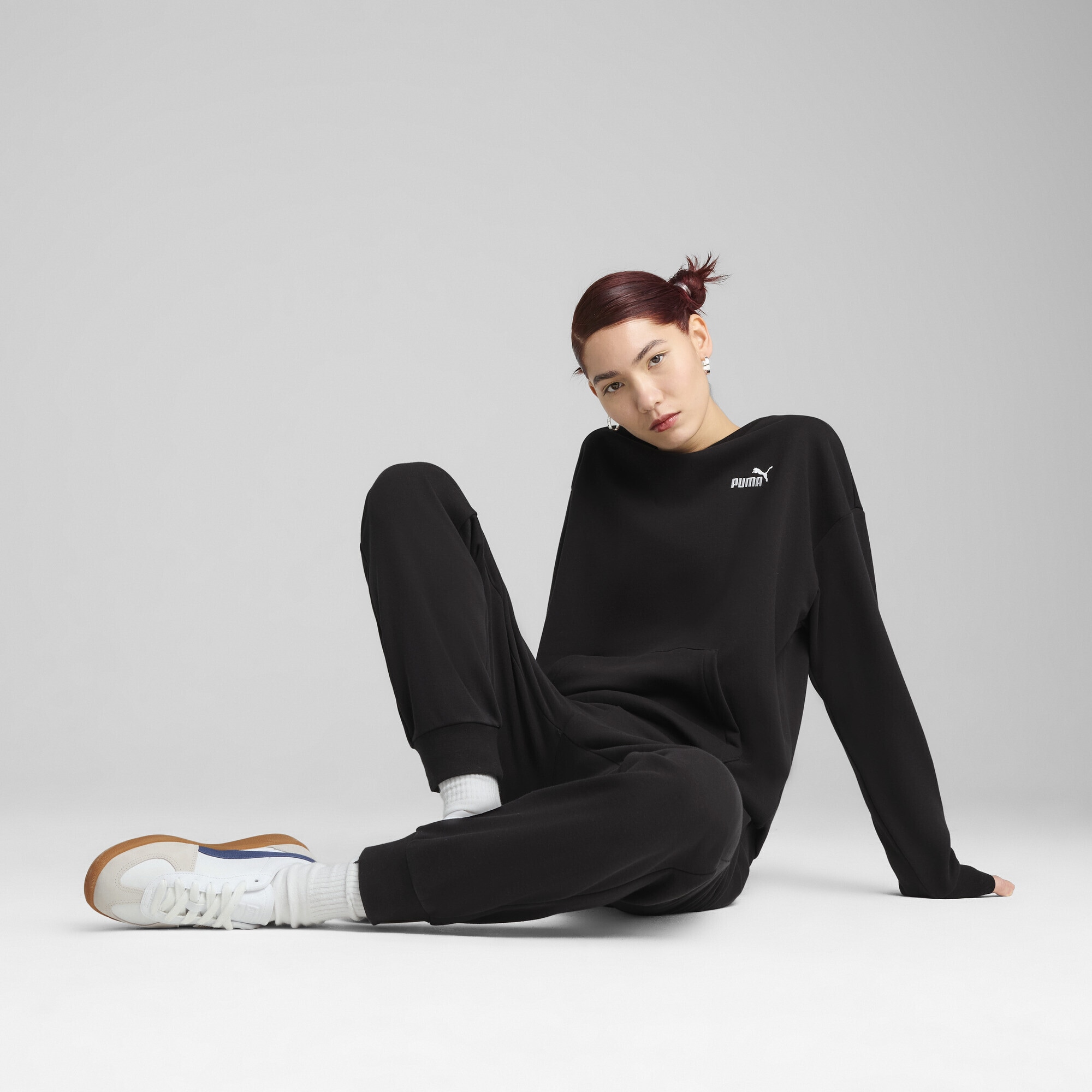 PUMA Jogginganzug »Relaxed Trainingsanzug Damen«