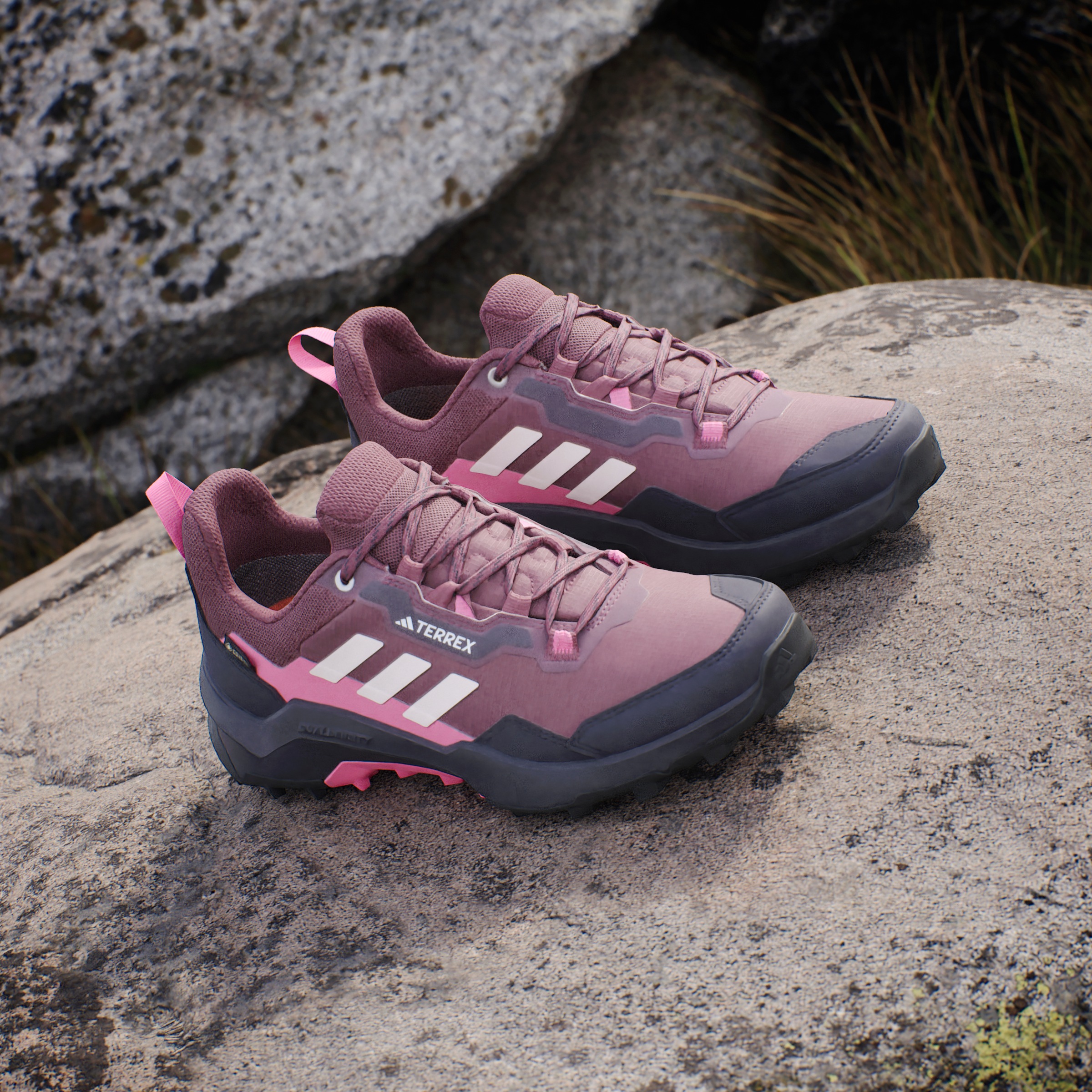 adidas TERREX Wanderschuh »TERREX AX4 GORE-TEX«, wasserdicht