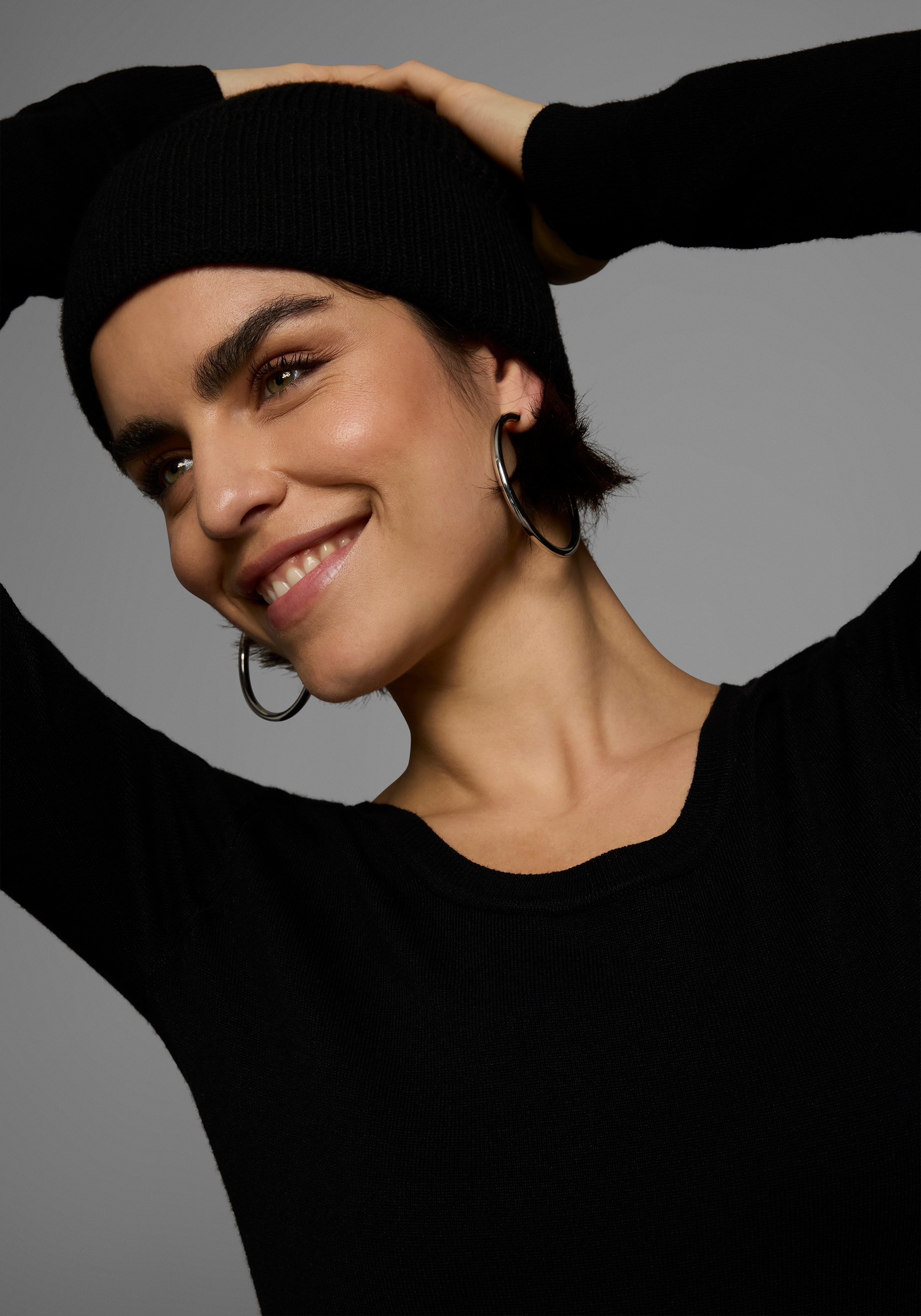 Thumbnail - AJC Strickkleid figurbetont, aus Viskose und Polyamid, Langarm, mit Rippbündchen