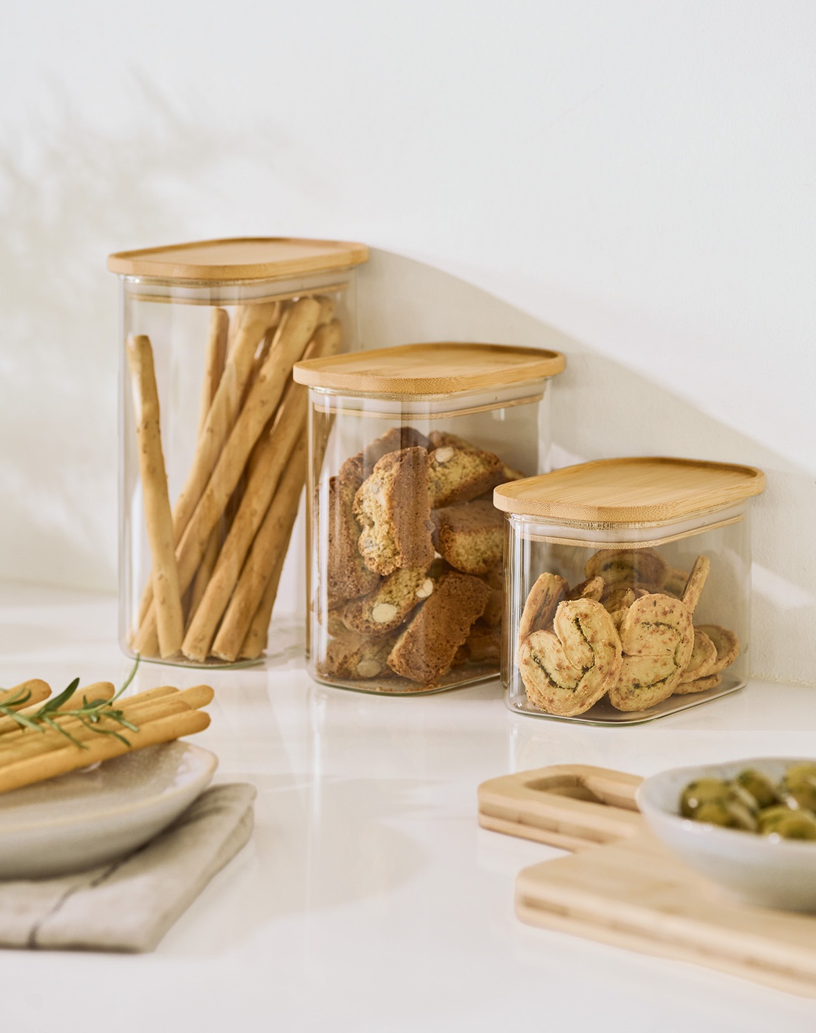 Zeller Present Vorratsglas »Vorratsglas-Set mit Bambusdeckel, 3tlg.« 12,8x9x10 (600 ml), 12,8x9x14,2 (1.000 ml), 12,8x9x18,8 (1.300 ml) cm