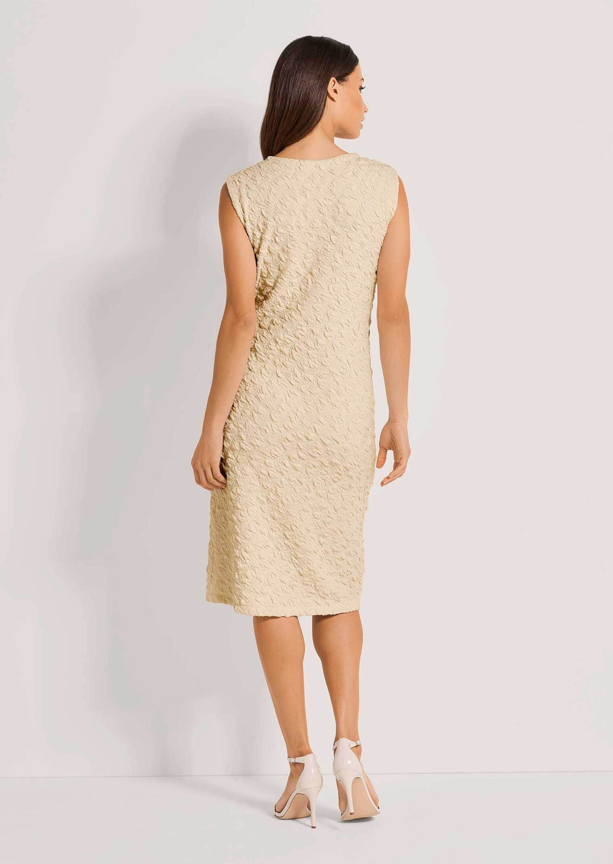 MADELEINE Sommerkleid »Etuikleid Elegantes ärmelloses Kleid mit Struktur« Struktur-Qualität