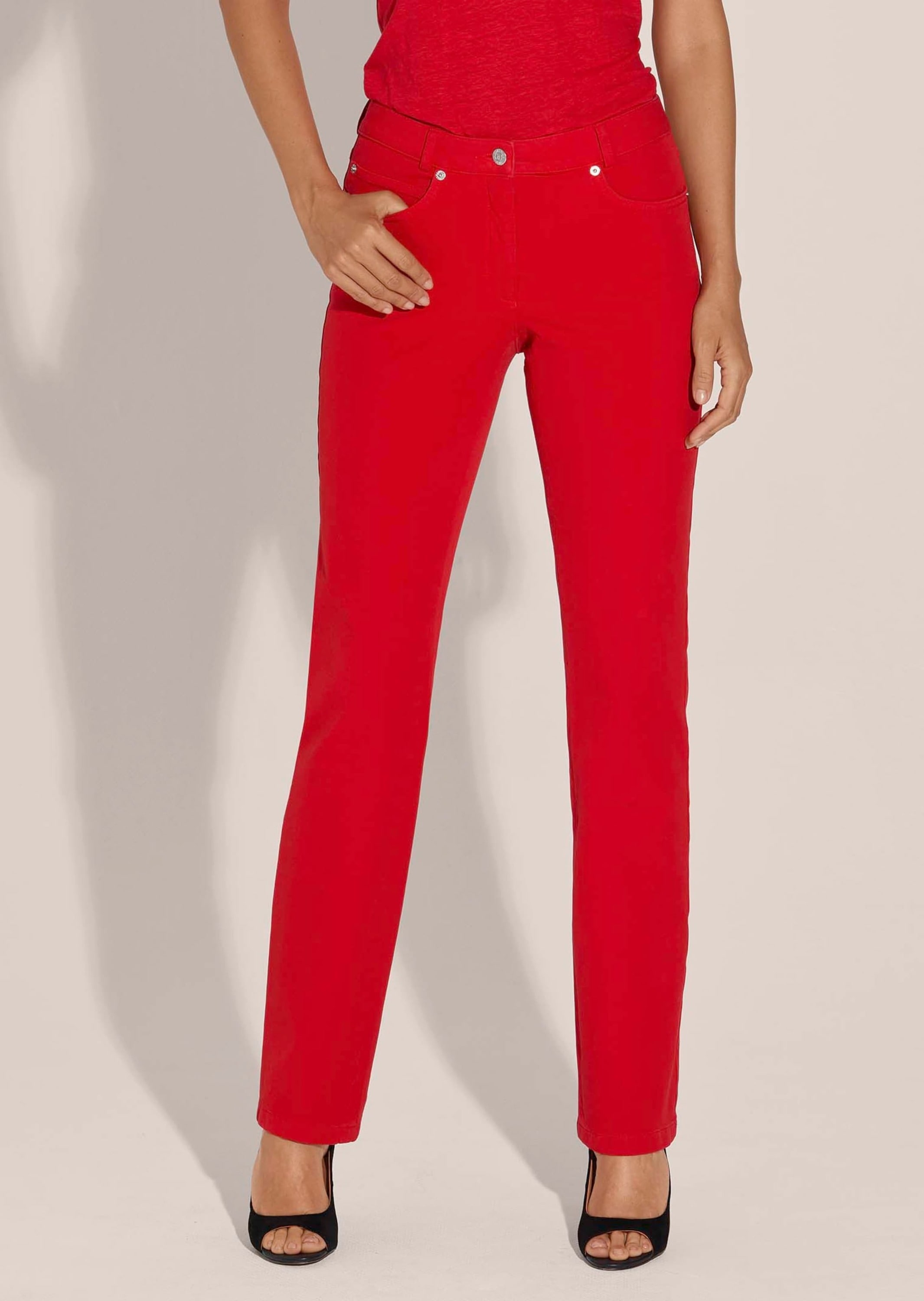 MADELEINE Regular-fit-Jeans »Denimhose Schmale Jeans im Five-Pocket-Style« Mit "M"-Stickerei auf der Gesäßtasche