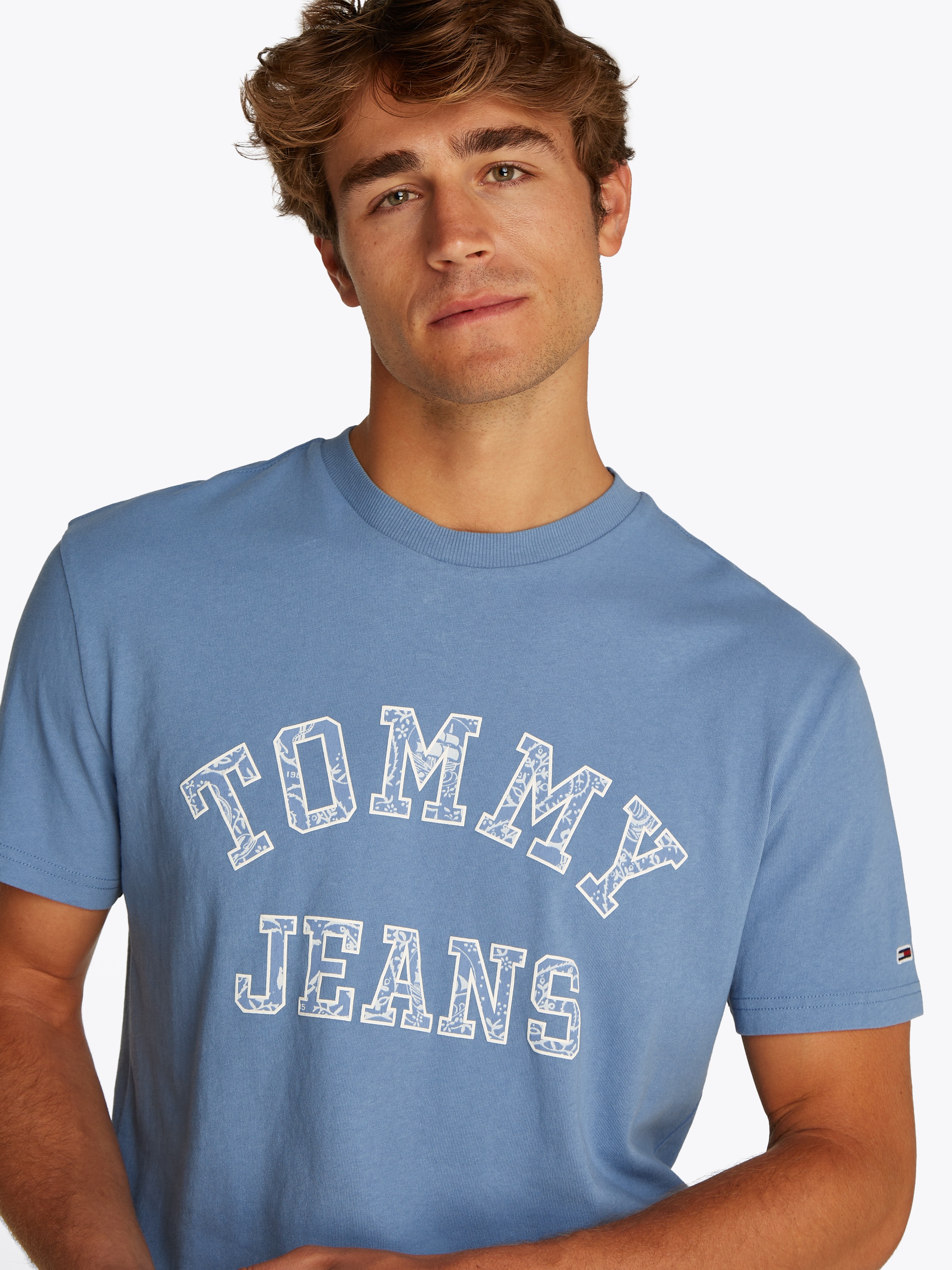 Tommy Jeans T-Shirt »TJM REG PAISLEY COLLEGE TEE EXT«