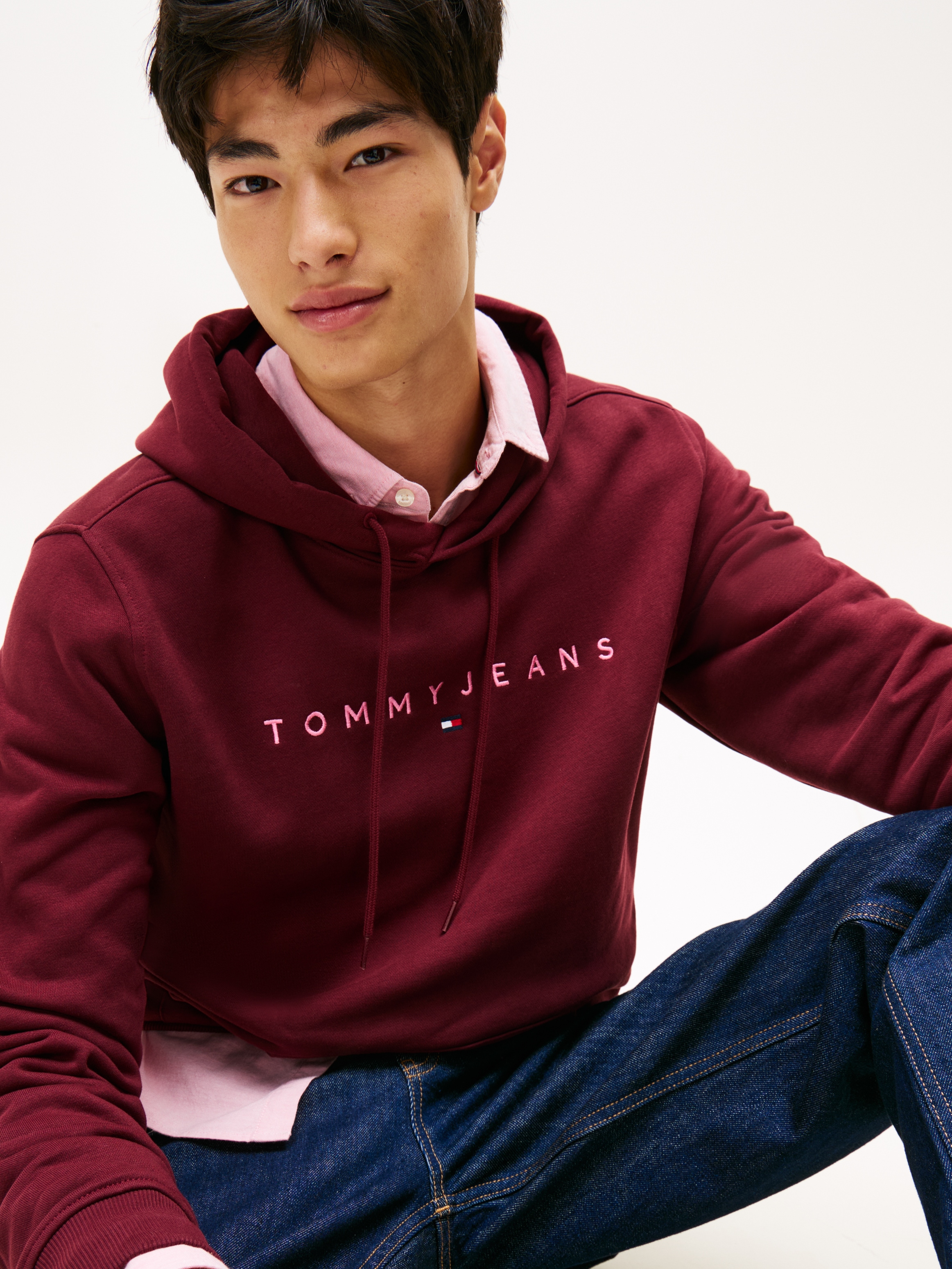 Tommy Jeans Hoodie »TJM REG LINEAR LOGO HOODIE EXT«, mit Logo-Stickerei
