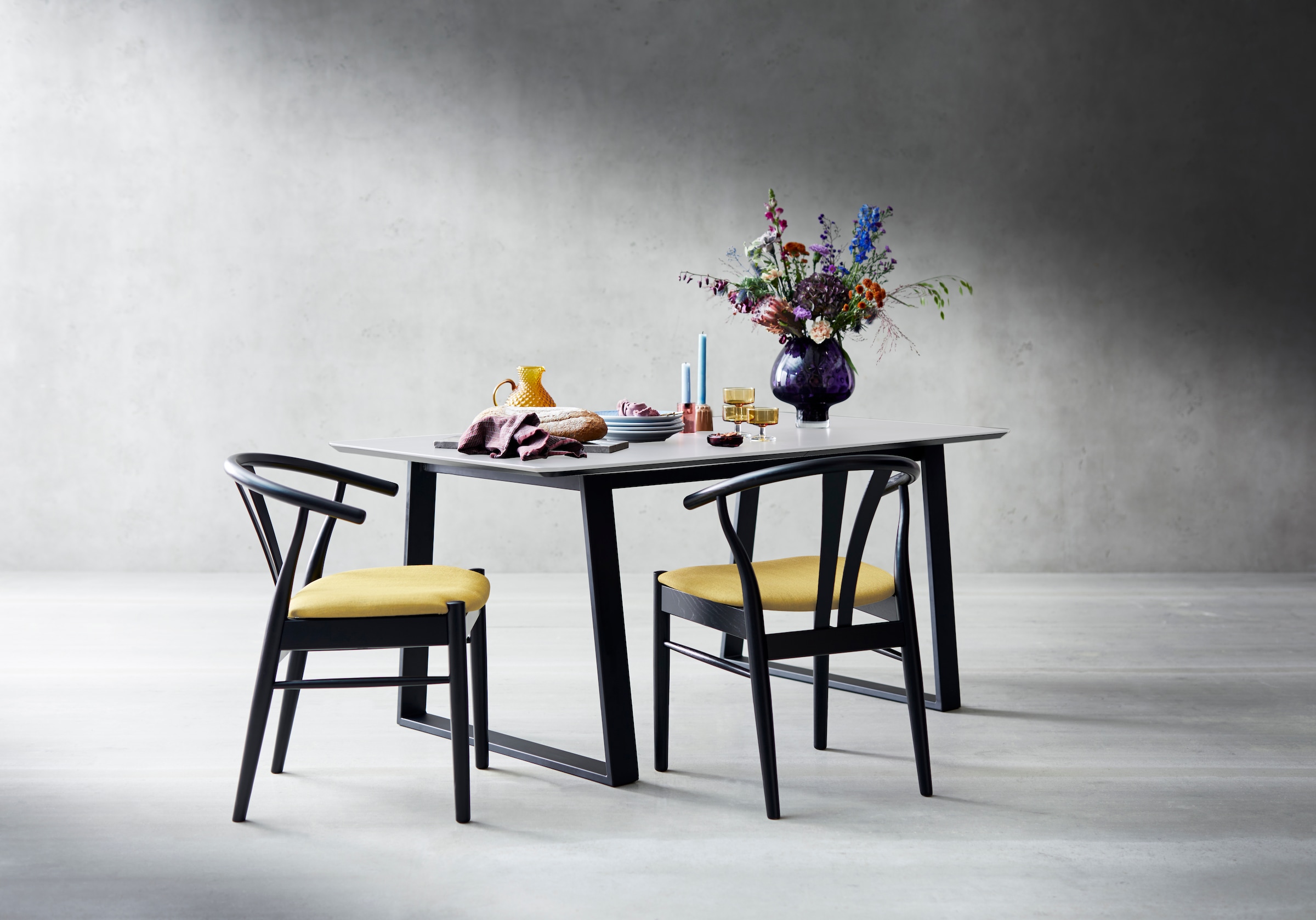 Hammel Furniture Esstisch »Meza Designtisch mit Auszugsfunktion und 2 Einlegeplatten«, abgerundete Tischplatte MDF, Trapez Metallgestell