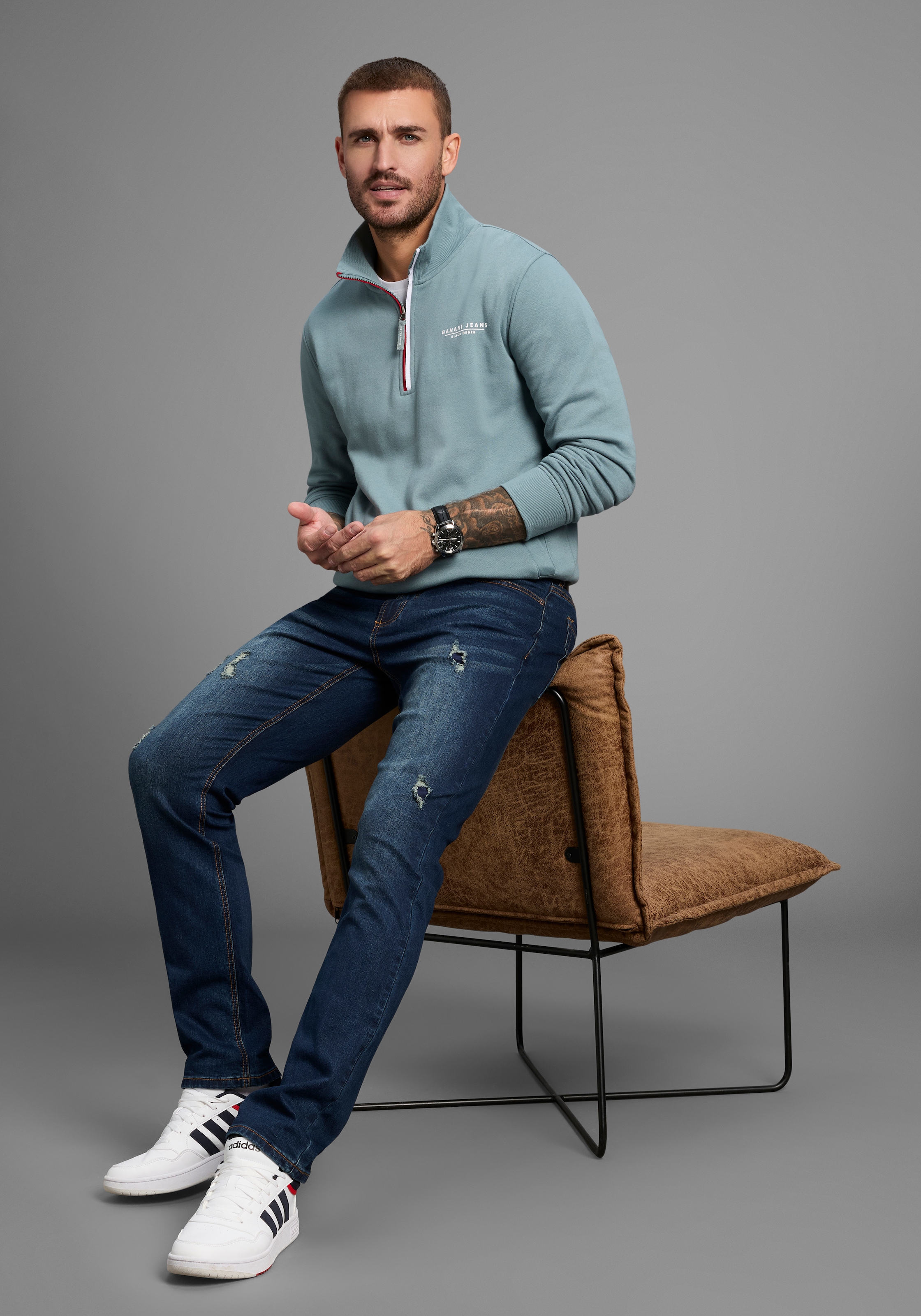 Bruno Banani Straight-Jeans »Hutch«, gerade Beinform, teilweise mit modischen Destroyed-Effekten