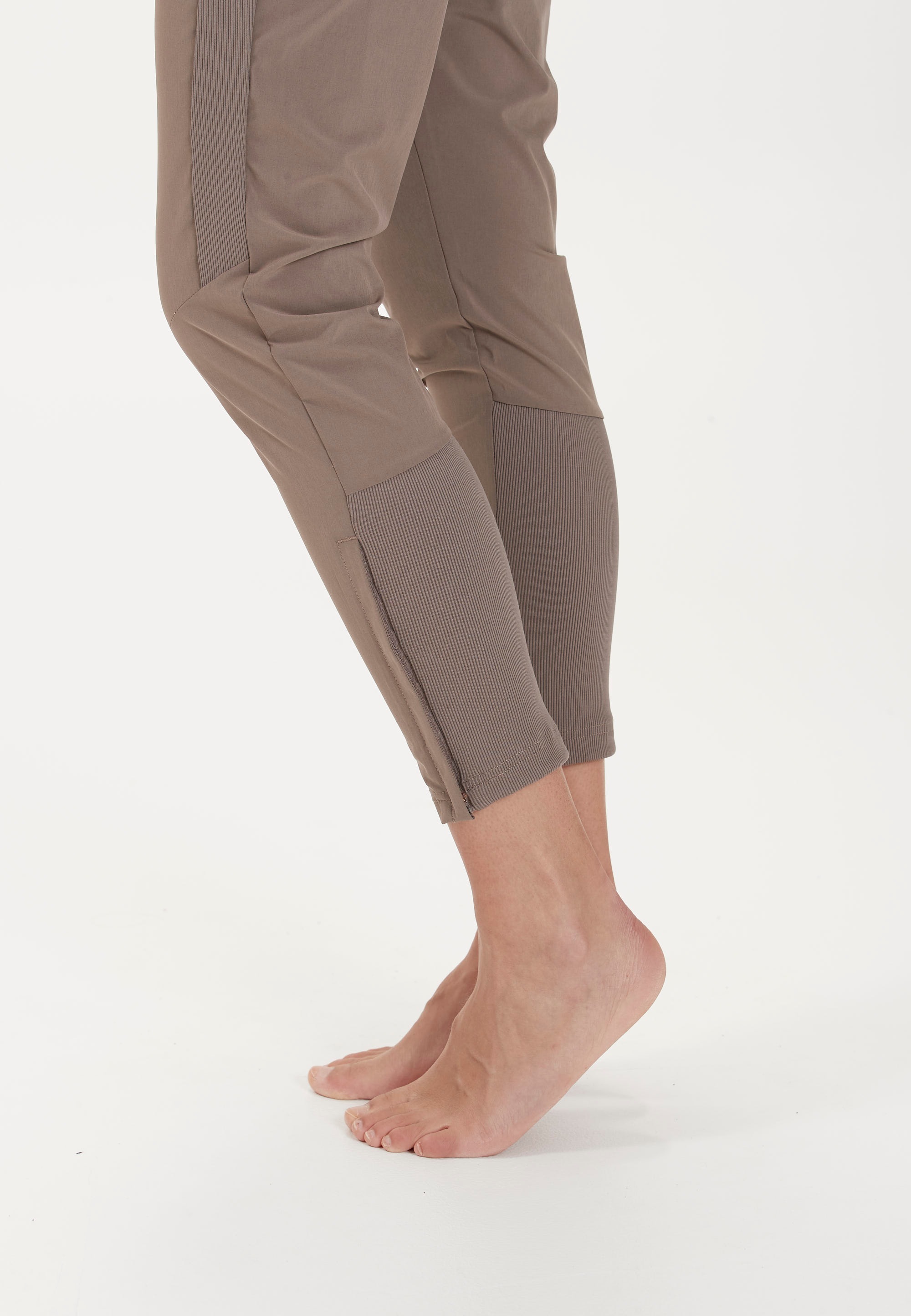 ENDURANCE Sweathose »MEDEAR«, aus hochwertigem 4-Wege-Funktionsstretch