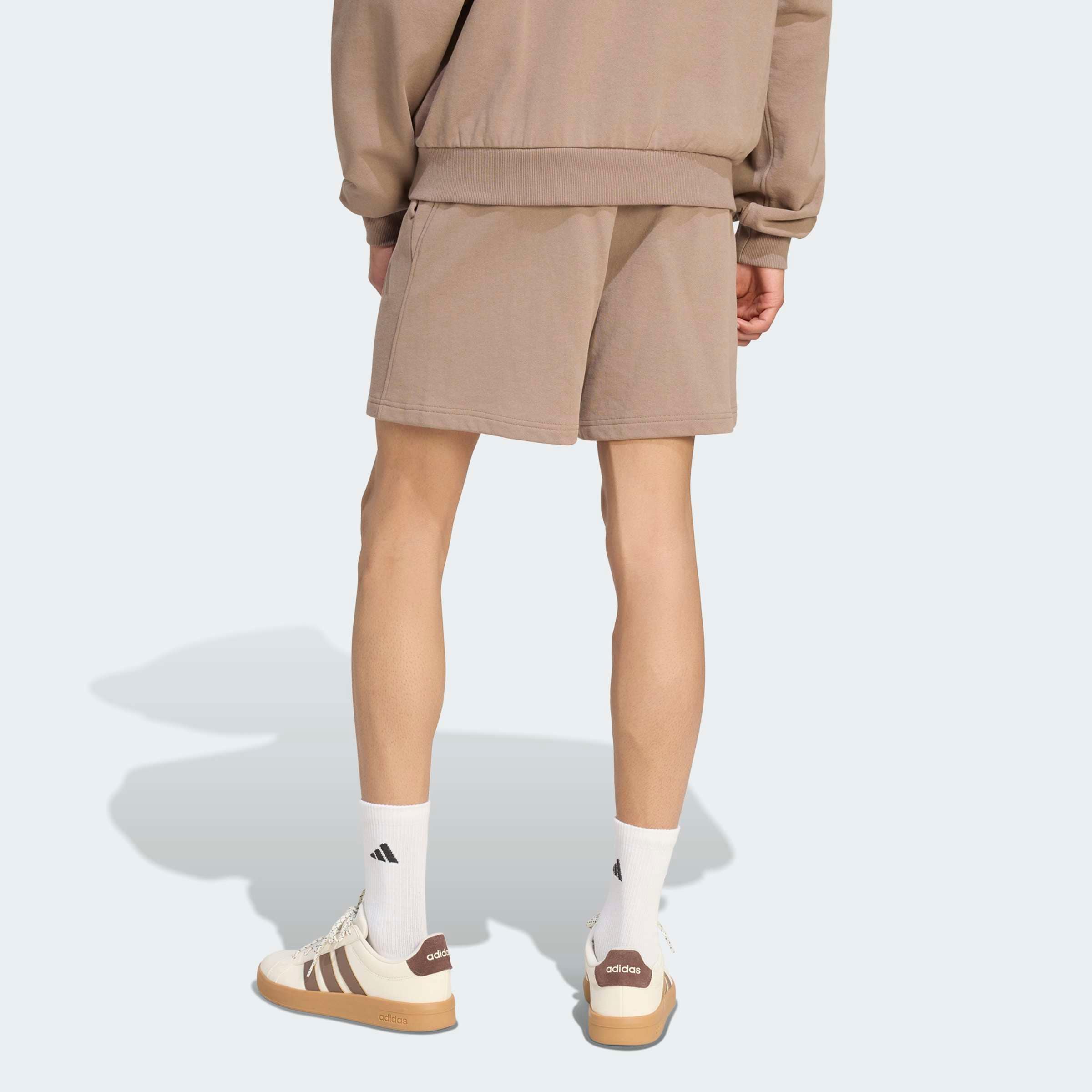 adidas Sportswear Shorts »ADIDAS KIT, KLEINES LOGO«  Schwere Premium-Qualität, robuste Stoffstruktur