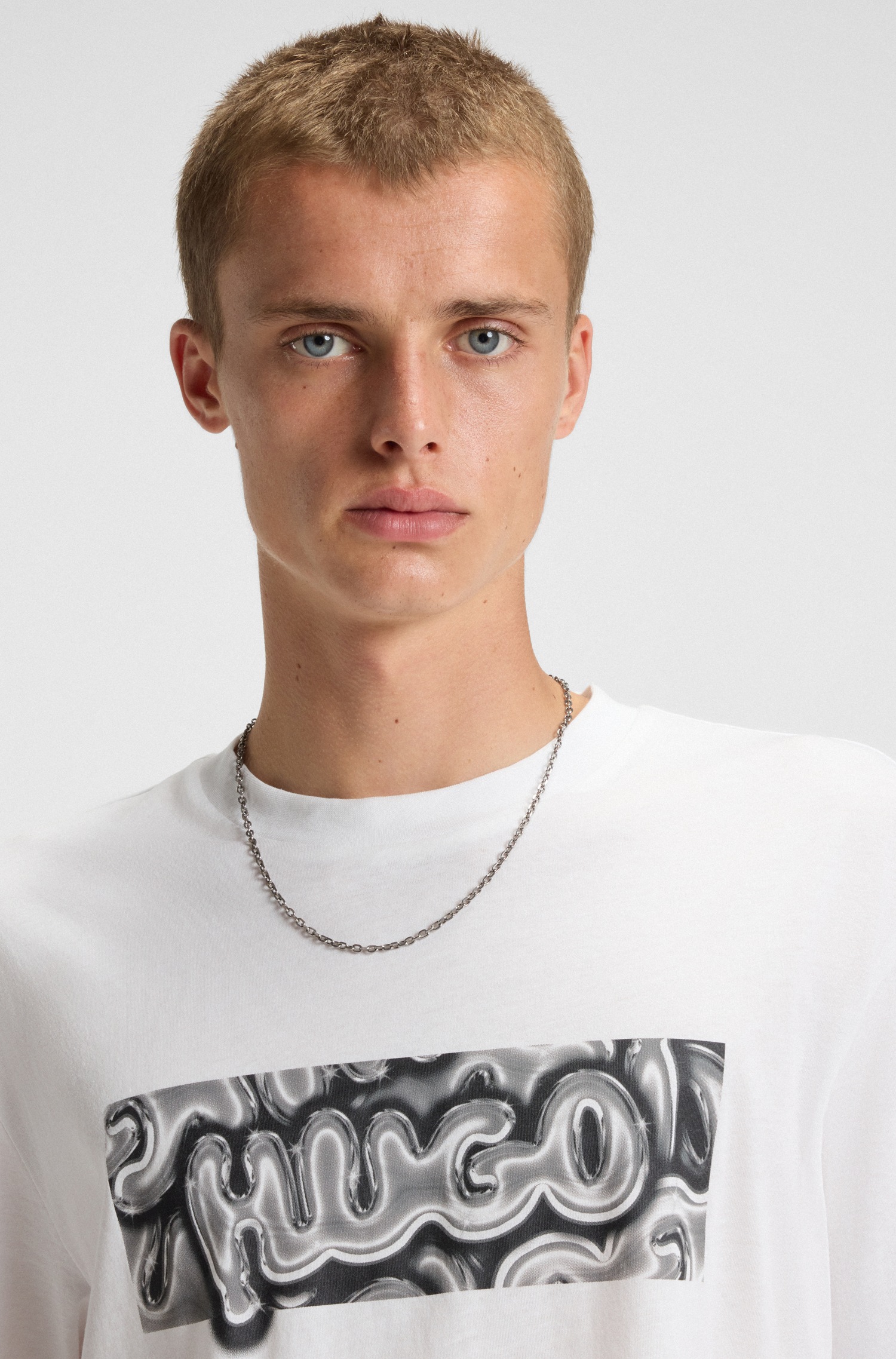HUGO Blue T-Shirt "Nedirix", Rundhalsausschnitt, regular fit, Logoprint günstig online kaufen
