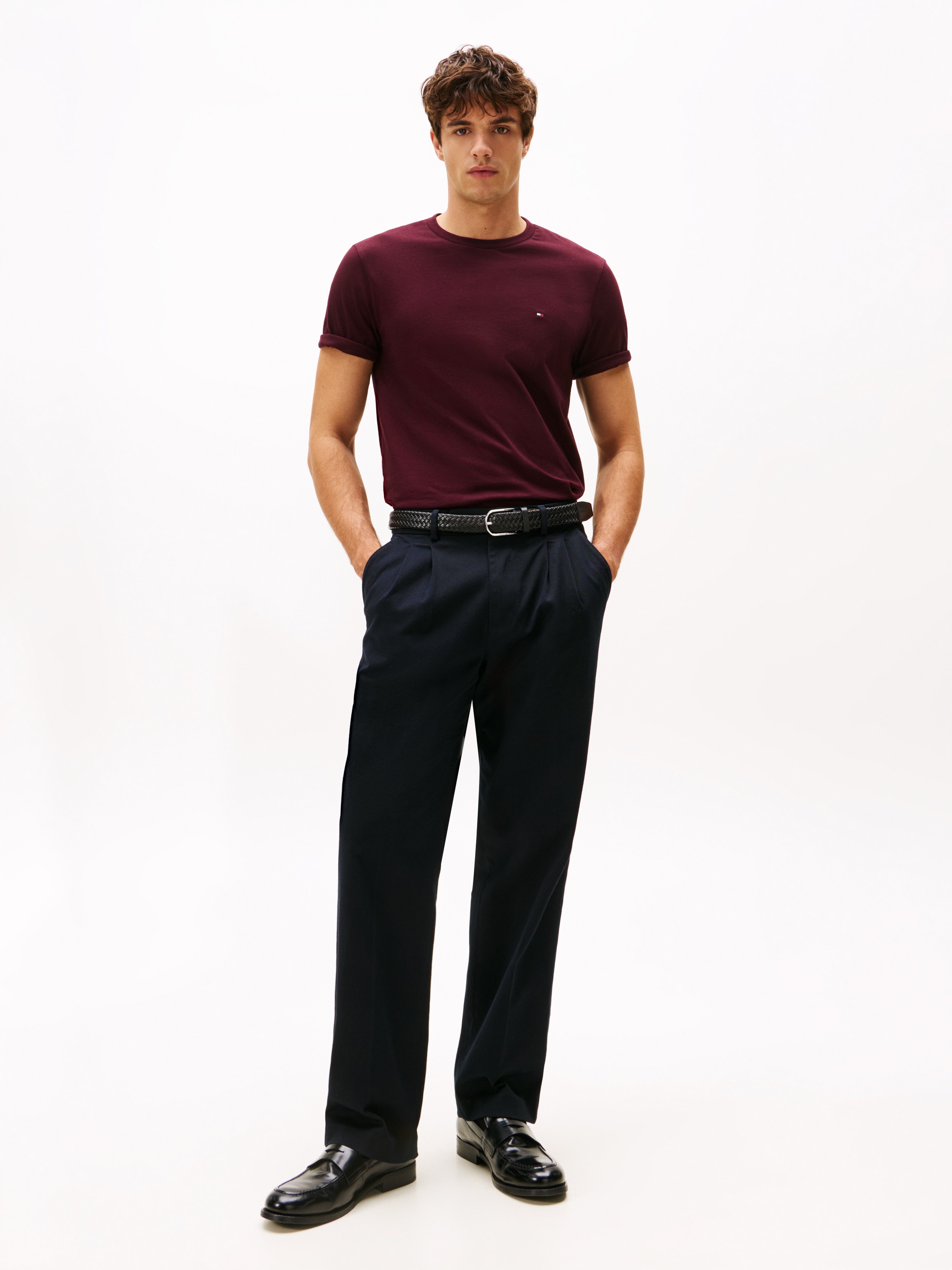 Tommy Hilfiger T-Shirt »ESSENTIAL REG FIT SOLID TEE«, mit Rundhalsausschnitt