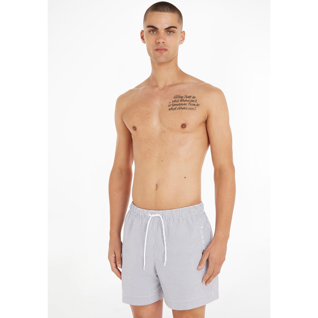 Tommy Hilfiger Swimwear Badeshorts »MEDIUM DRAWSTRING PRINT« mit Tommy Hilfiger Markenlabel Tommy Hilfiger Swimwear Badeshorts »MEDIUM DRAWSTRING PRINT« mit Tommy Hilfiger Markenlabel