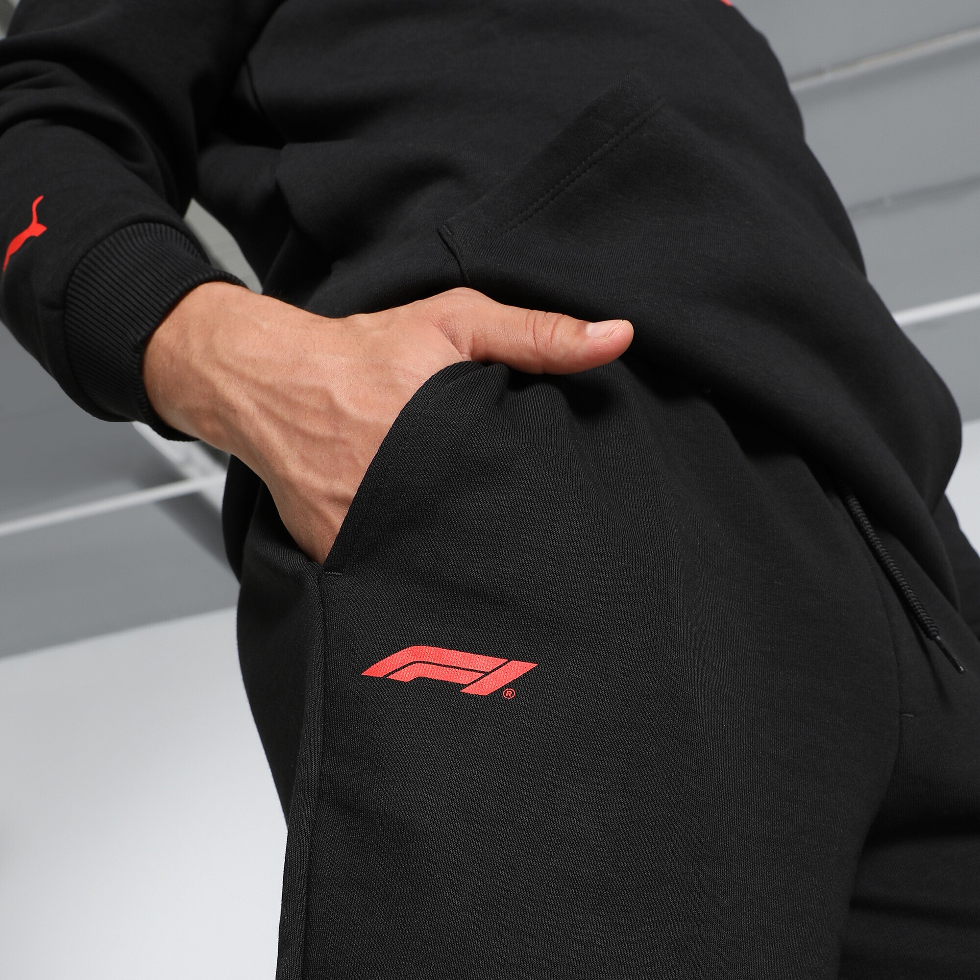 PUMA Sporthose "F1 ESS Sweat-Shorts Herren" günstig online kaufen