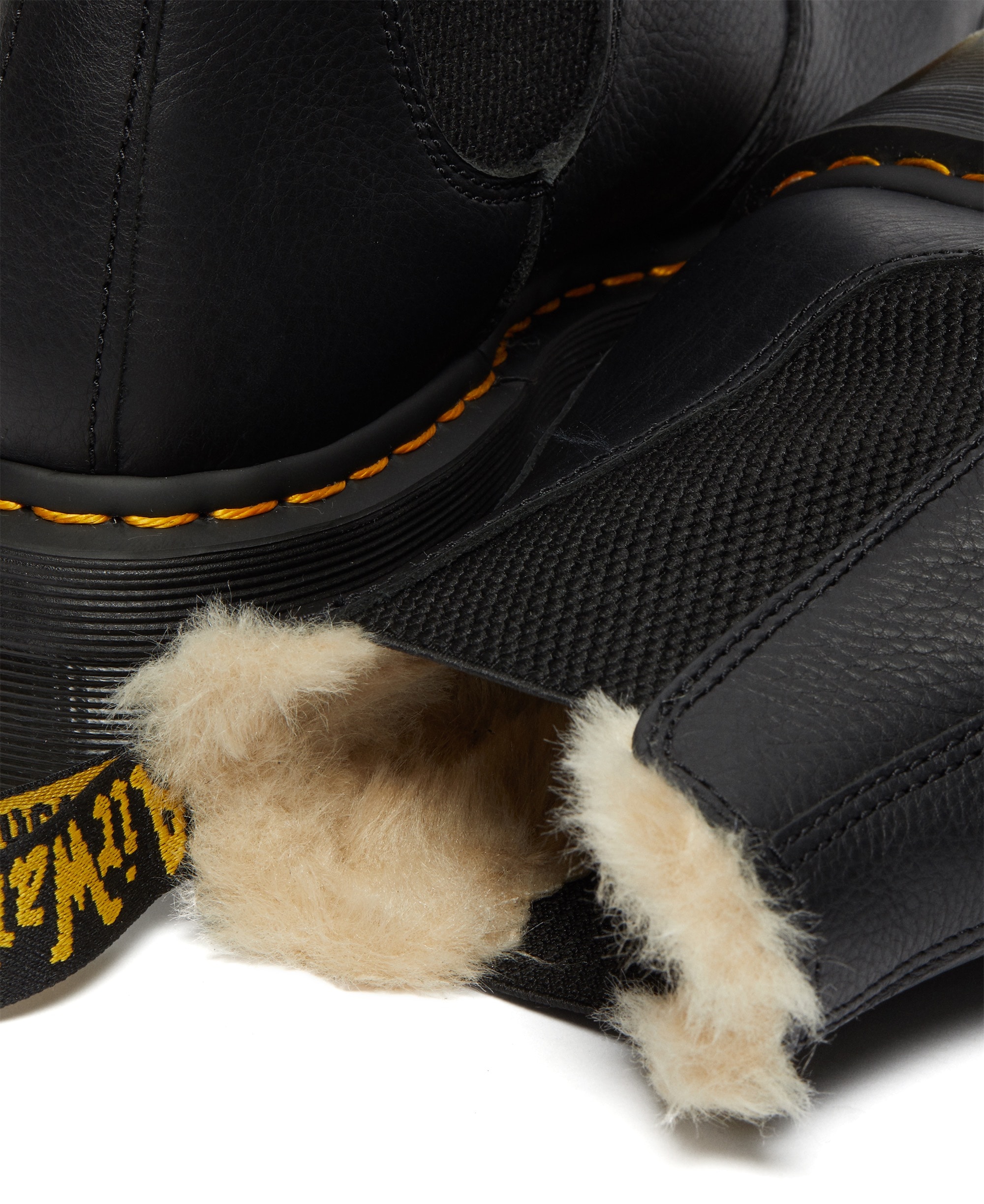 DR. MARTENS Winterstiefelette »2976 Quad«  Plateauboot mit Warmfutter