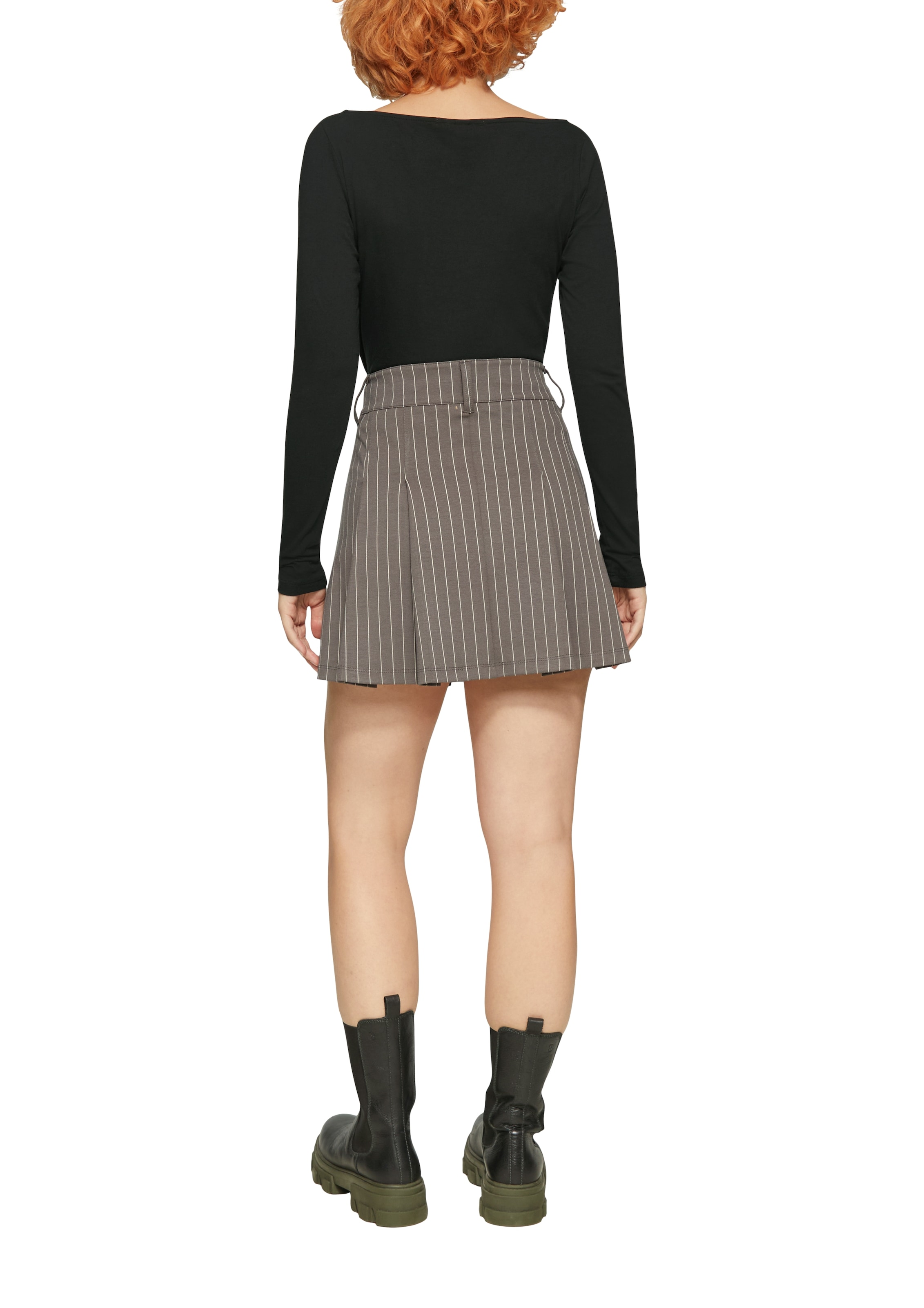 QS Longsleeve, mit U-Boot Ausschnitt