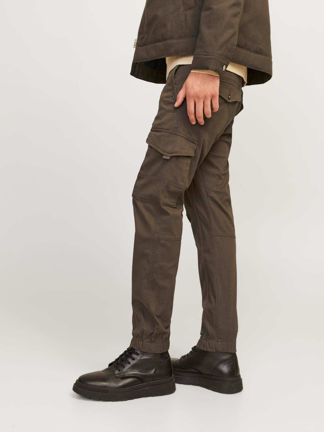 Jack & Jones Cargohose »JPSTPAUL JJFLAKE CARGO NOOS«, mit Beintaschen