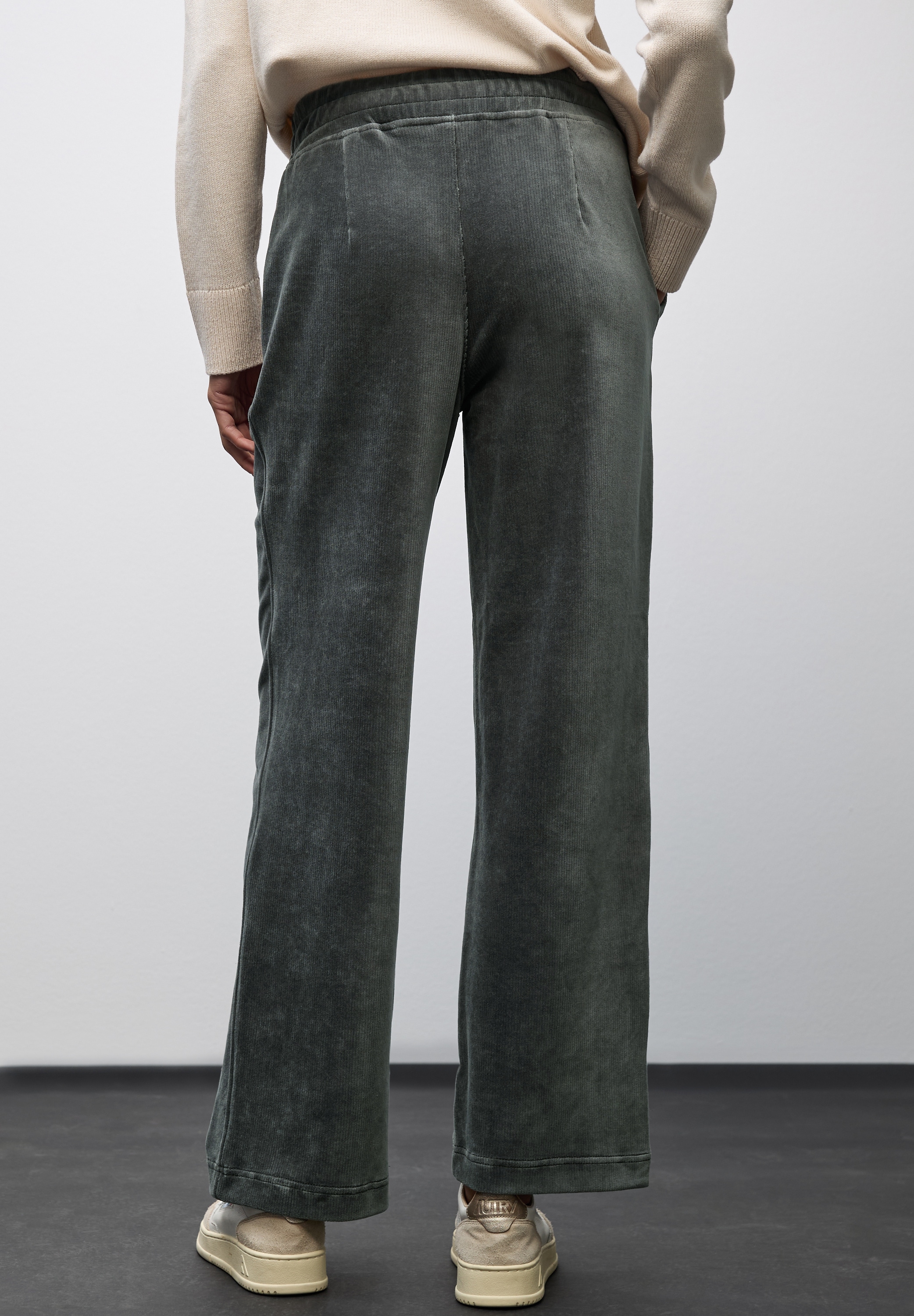 STREET ONE Cordhose mit Stretch und seitliche Taschen günstig online kaufen