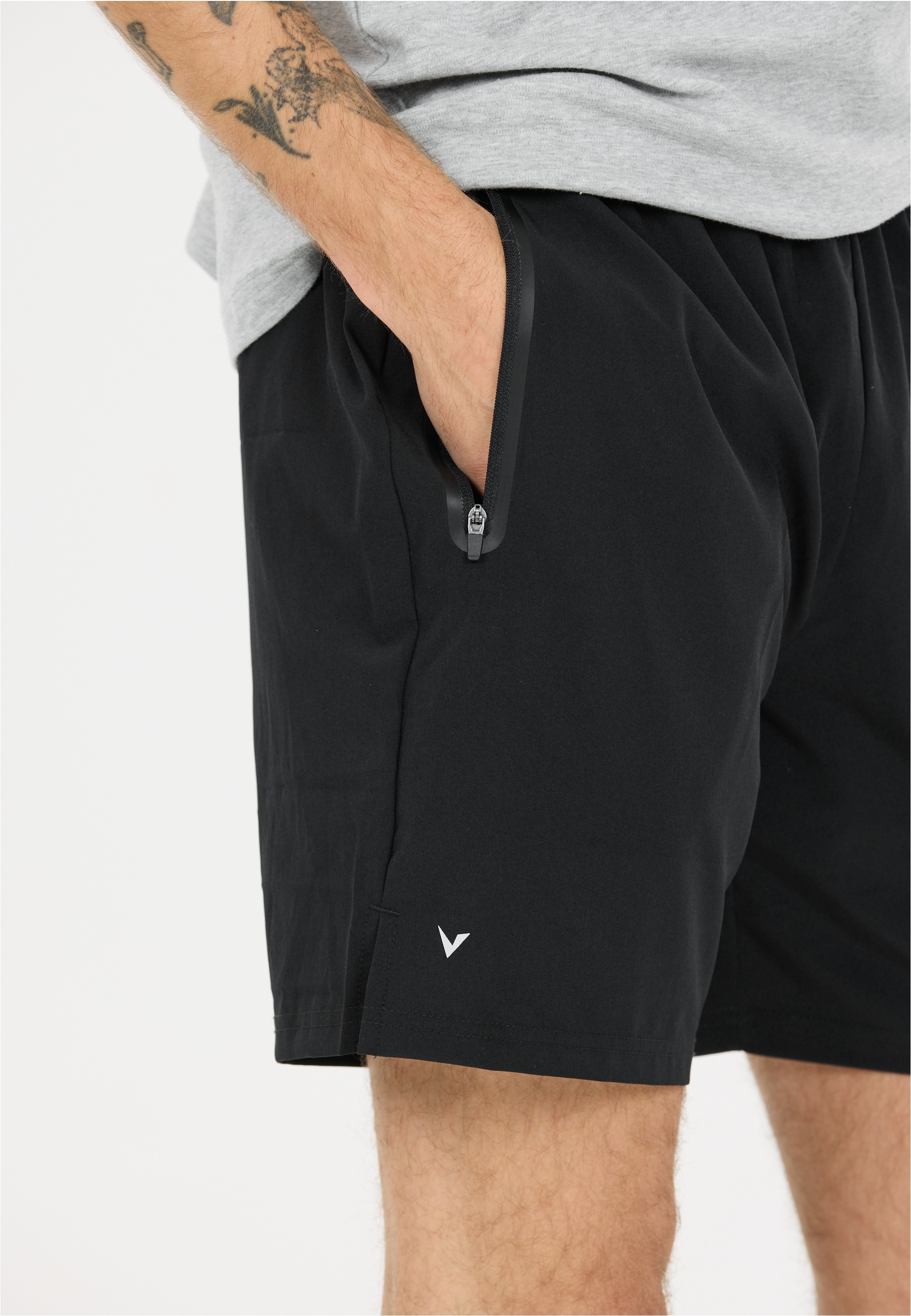 Virtus Shorts »Blag V3«  mit 4-Wege-Stretch