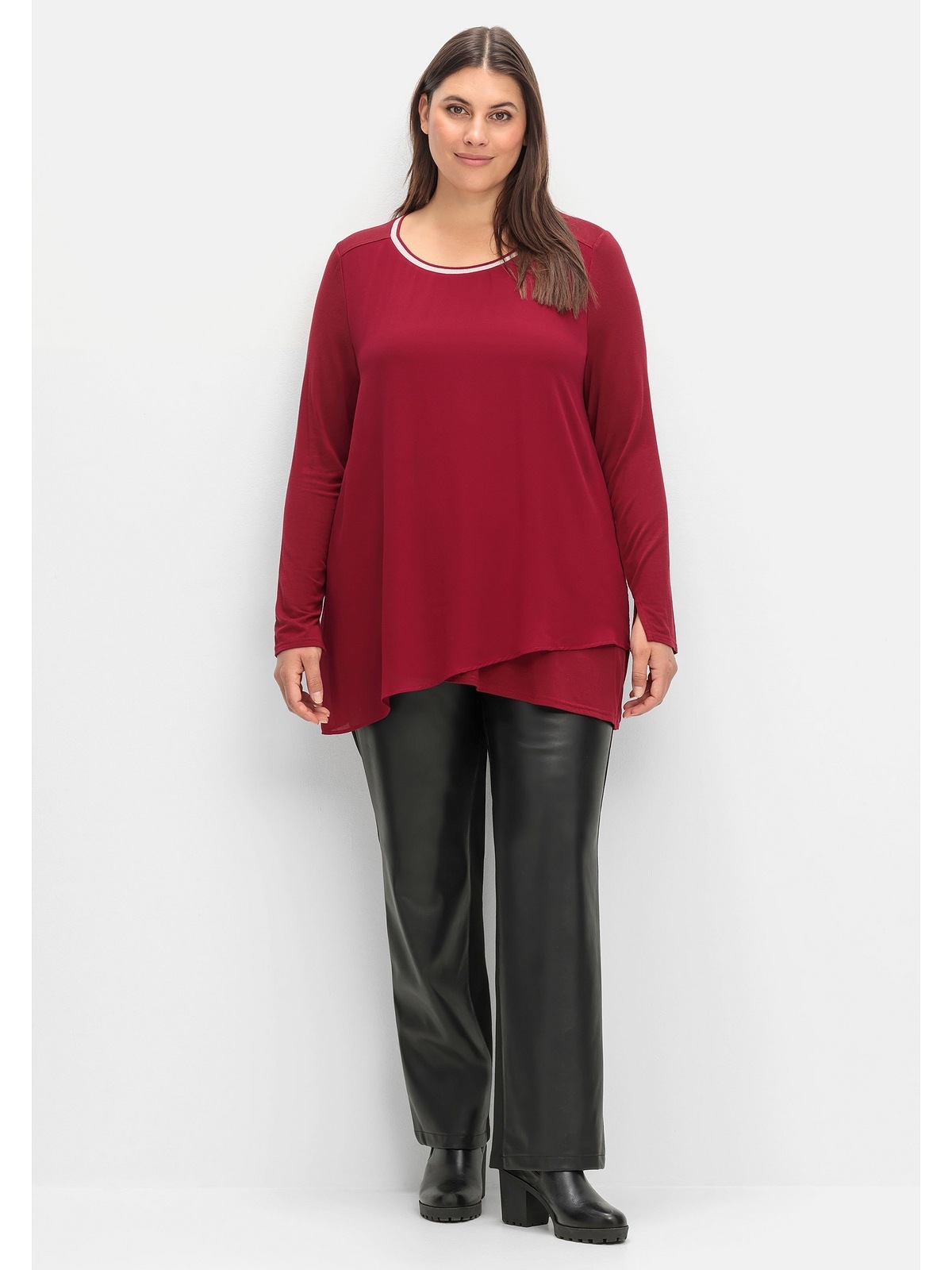 Sheego Longshirt »Große Größen«, mit doppellagigem Vorderteil