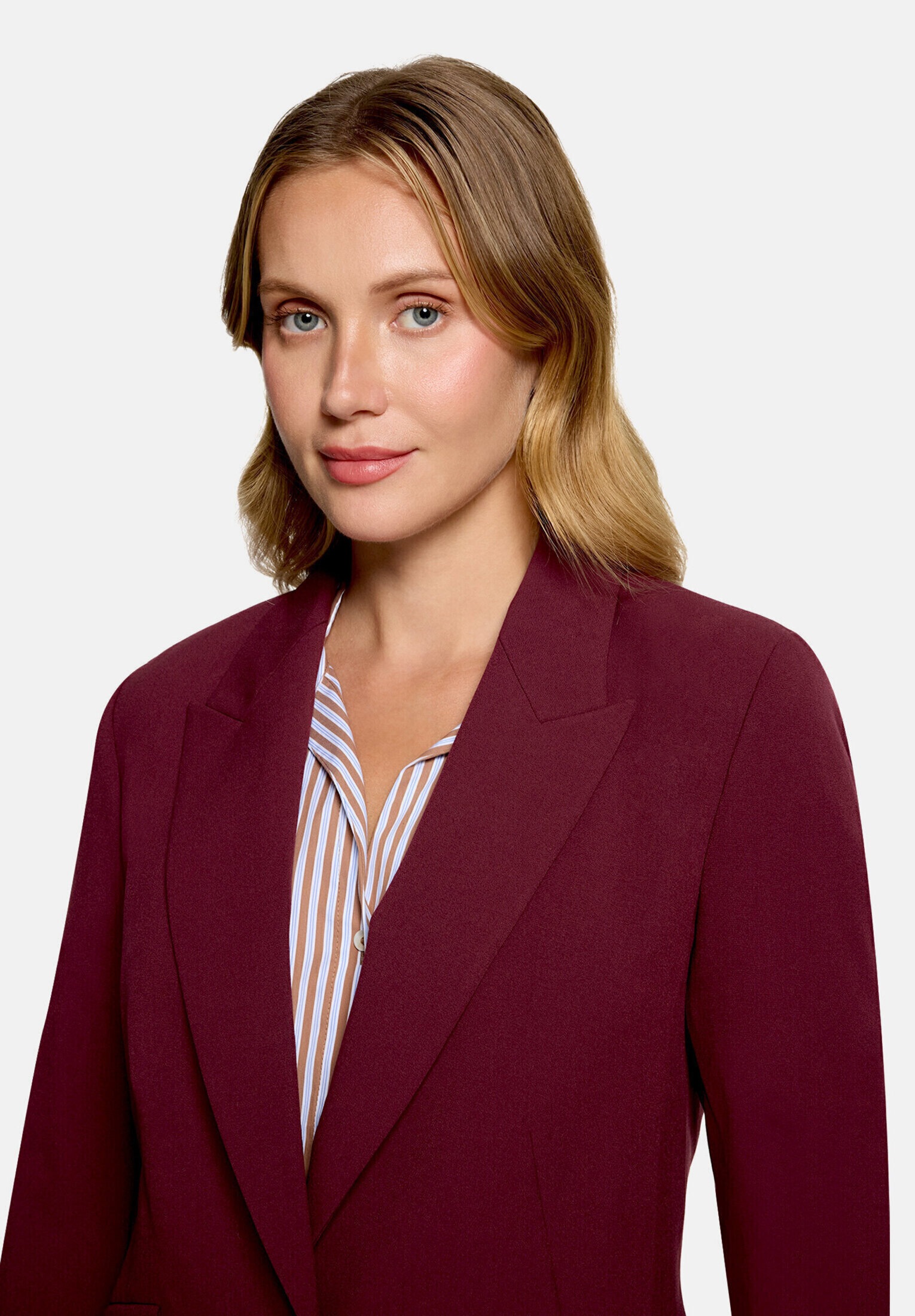 Betty&Co Kurzblazer »Damen mit Taschen«