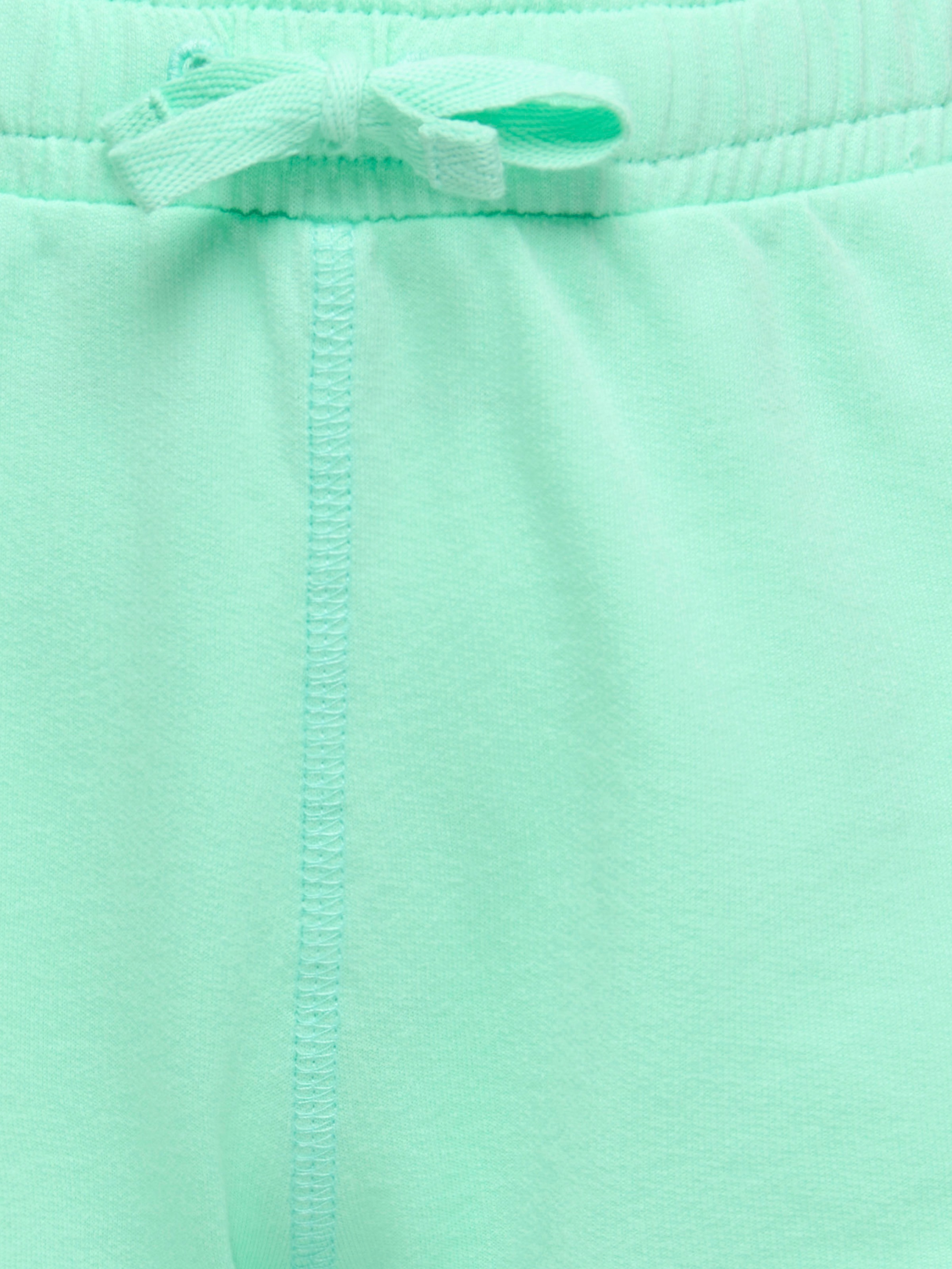 KIDS ONLY Sweatshorts »KOGAMANDA LIFE STRING SHORTS UB FR SWT«  mit kleinem Motiv am linken Bein