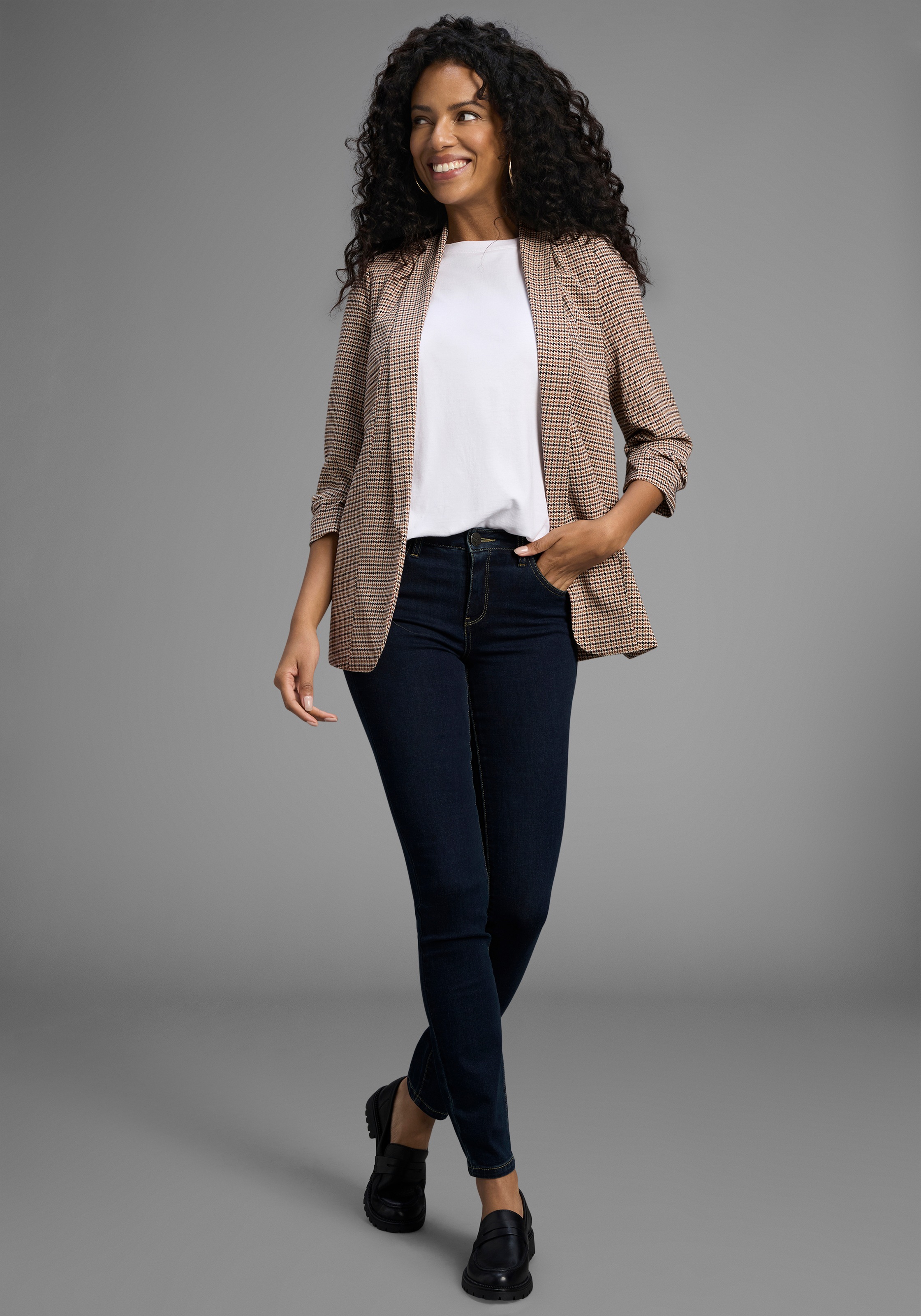 Skinny-fit-Jeans ARIZONA "Ultra-Stretch", Damen, Gr. 88, K + L Gr, blau (rinsed), Denim/Jeans, Obermaterial: 74% Baumwolle, 24% Polyester, 2% Elasthan, Basic, extraeng lang, Jeans, extra-enger Beinverlauf, normale Leibhöhe, mit Eingrifftaschen, Topseller 3