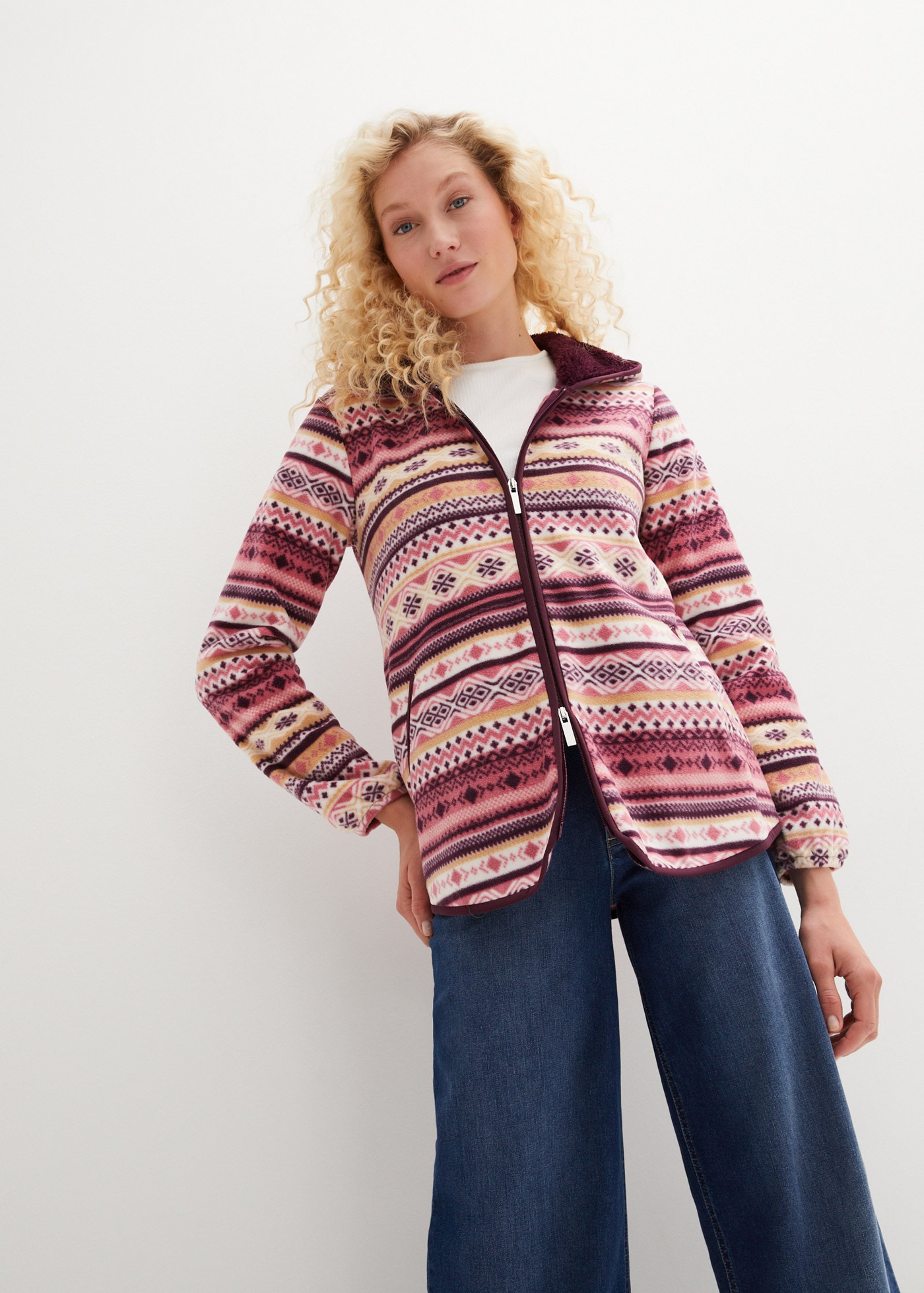 bonprix Fleecejacke »Kapuzen-Fleecejacke mit Norweger-Muster« mit Kapuze Winterjacke als Kapuzen-Fleecejacke mit Norweger-Muster