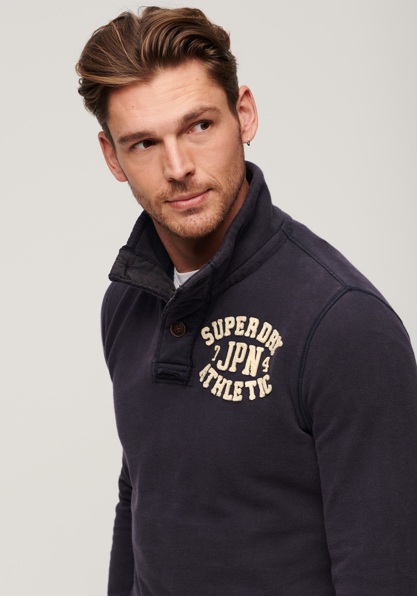 Superdry Sweatshirt »Vintage Athletic Henley Jumper«