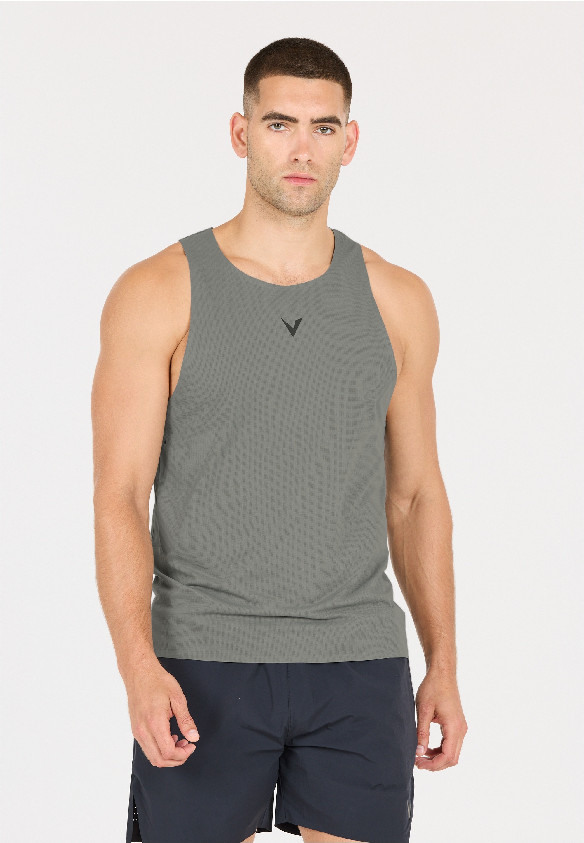 Virtus T-Shirt "Ayaan" aus atmungsaktivem Material