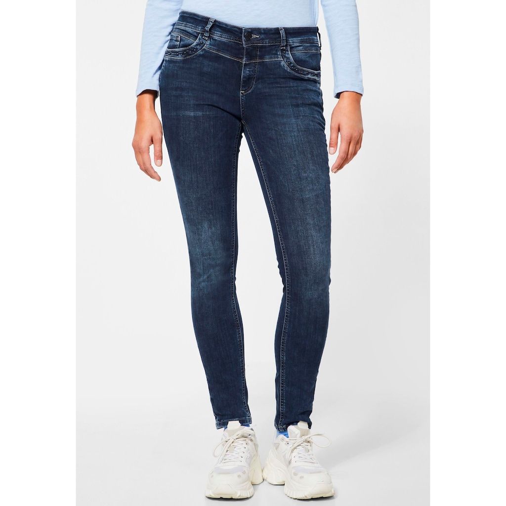 STREET ONE Slim-fit-Jeans »Style York« mit Nietendetails STREET ONE Slim-fit-Jeans »Style York« mit Nietendetails