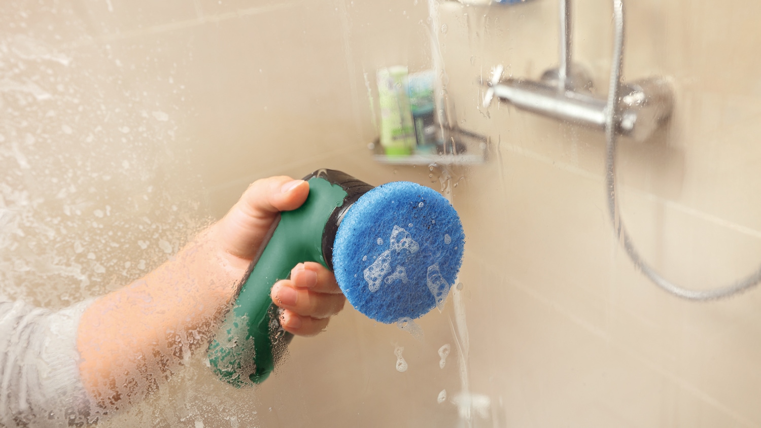 Bosch Home & Garden Akku-Oberflächenbürste »UniversalBrush Set«, mit verschiedenem Zubehör und Aufbewahrungstasche