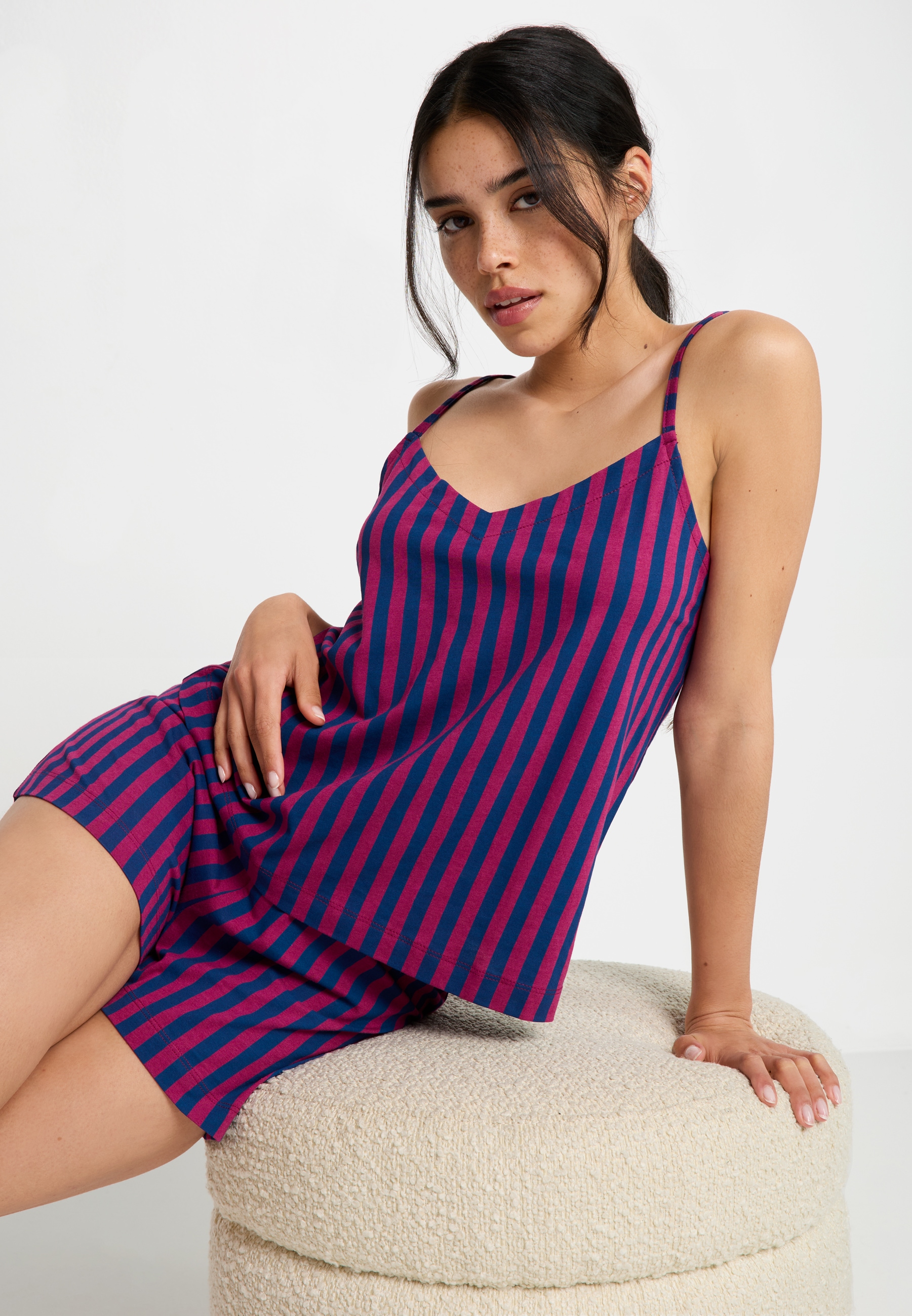 LSCN by LASCANA Shorty, (2 tlg.), mit schönem Blumen- oder Streifenmuster