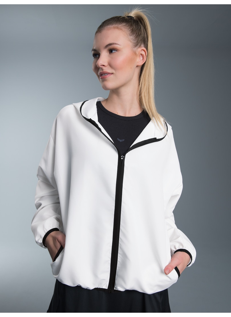 Trigema Sweatjacke »TRIGEMA Dünne Kapuzenjacke mit praktischen Taschen«